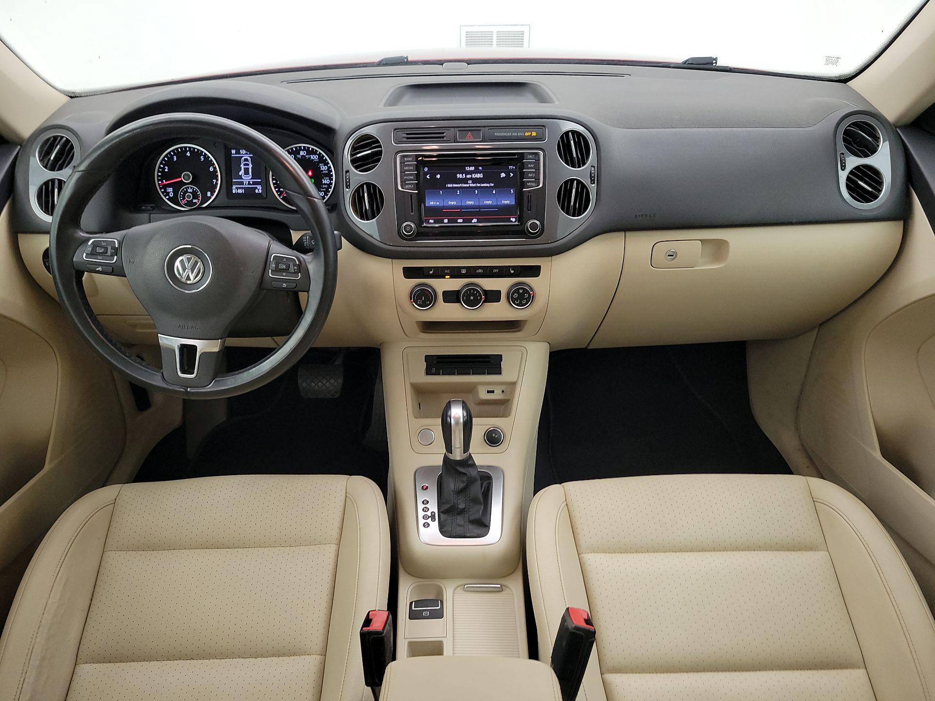 Thumbnail: 2016 Volkswagen Tiguan - 9