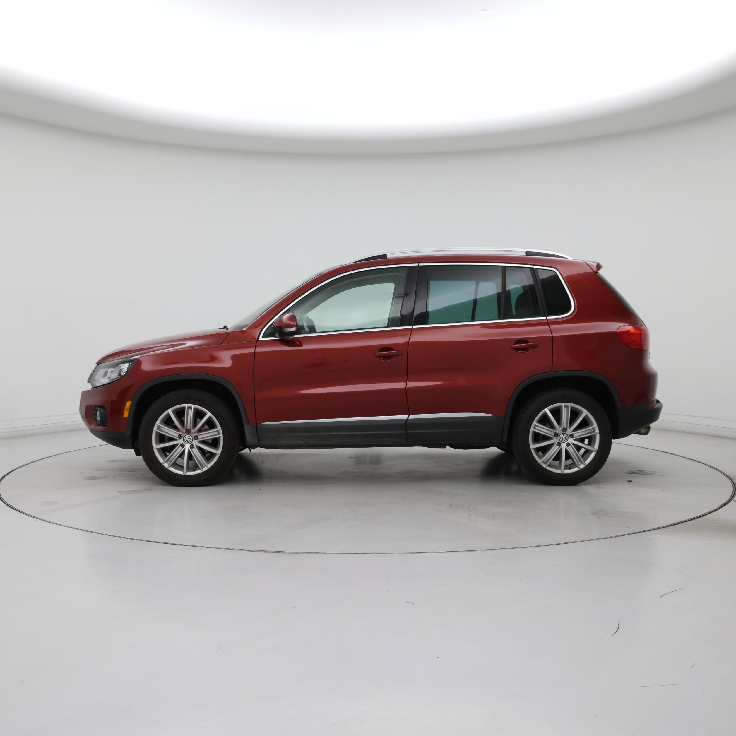 Thumbnail: 2016 Volkswagen Tiguan - 3