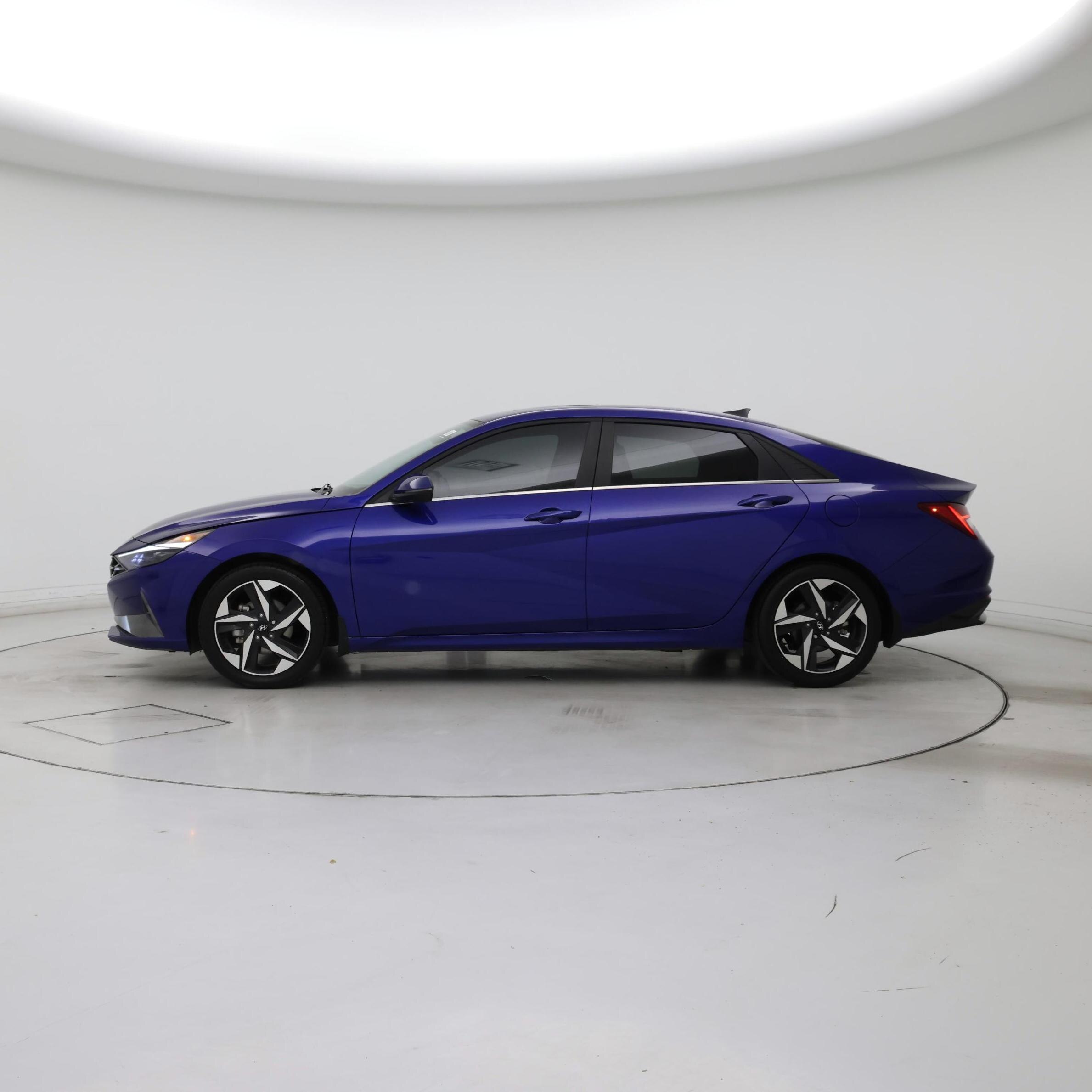 Thumbnail: 2023 Hyundai Elantra - 3