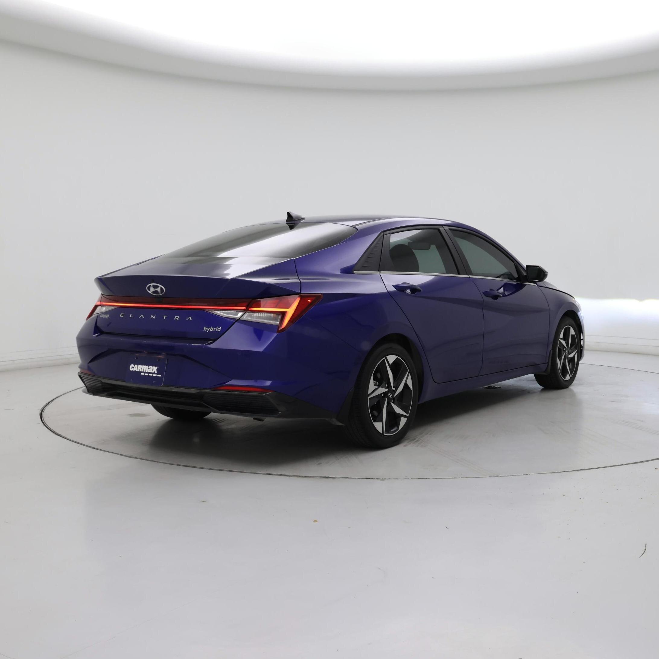 Thumbnail: 2023 Hyundai Elantra - 8