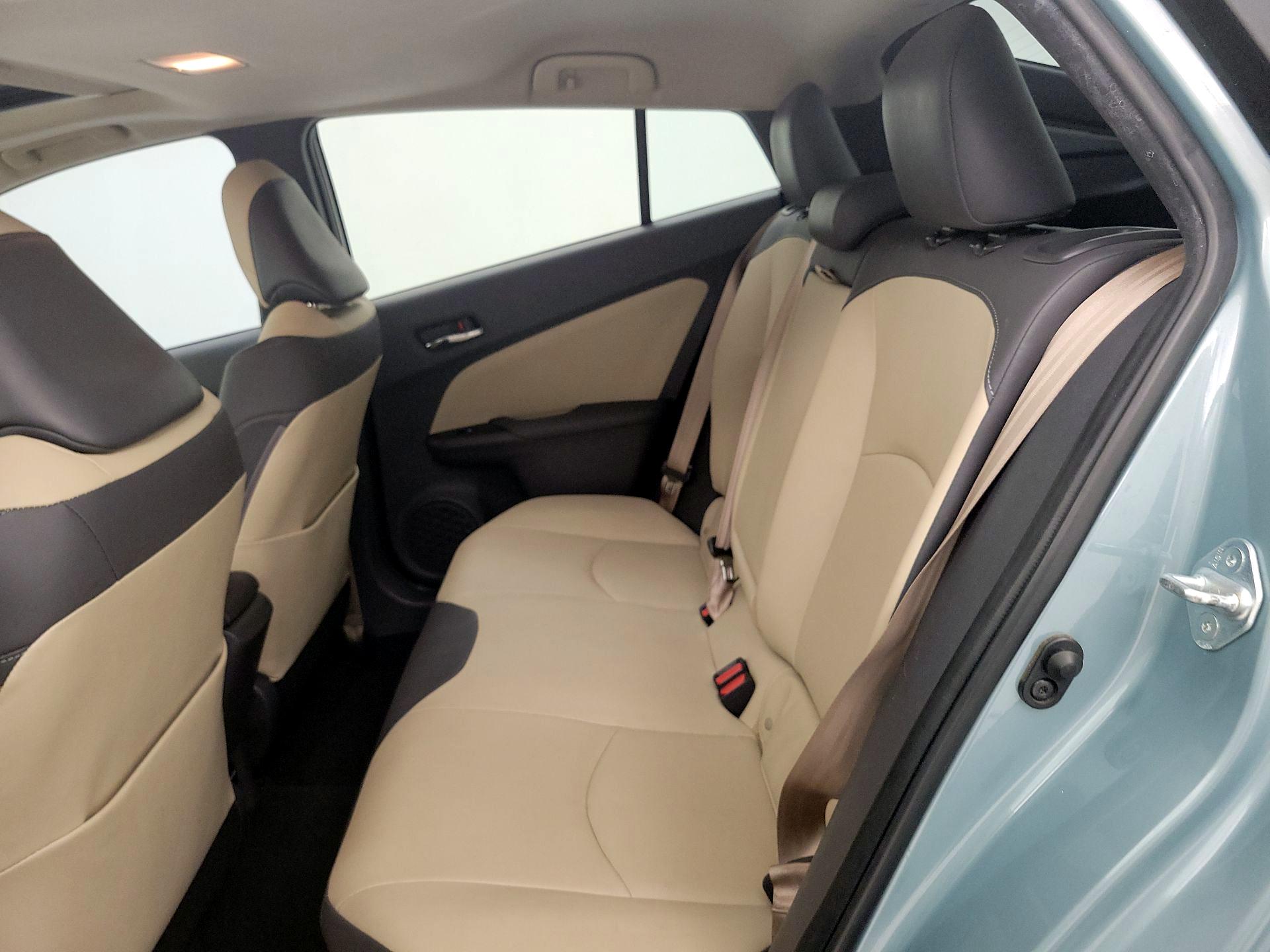 Thumbnail: 2016 Toyota Prius - 20