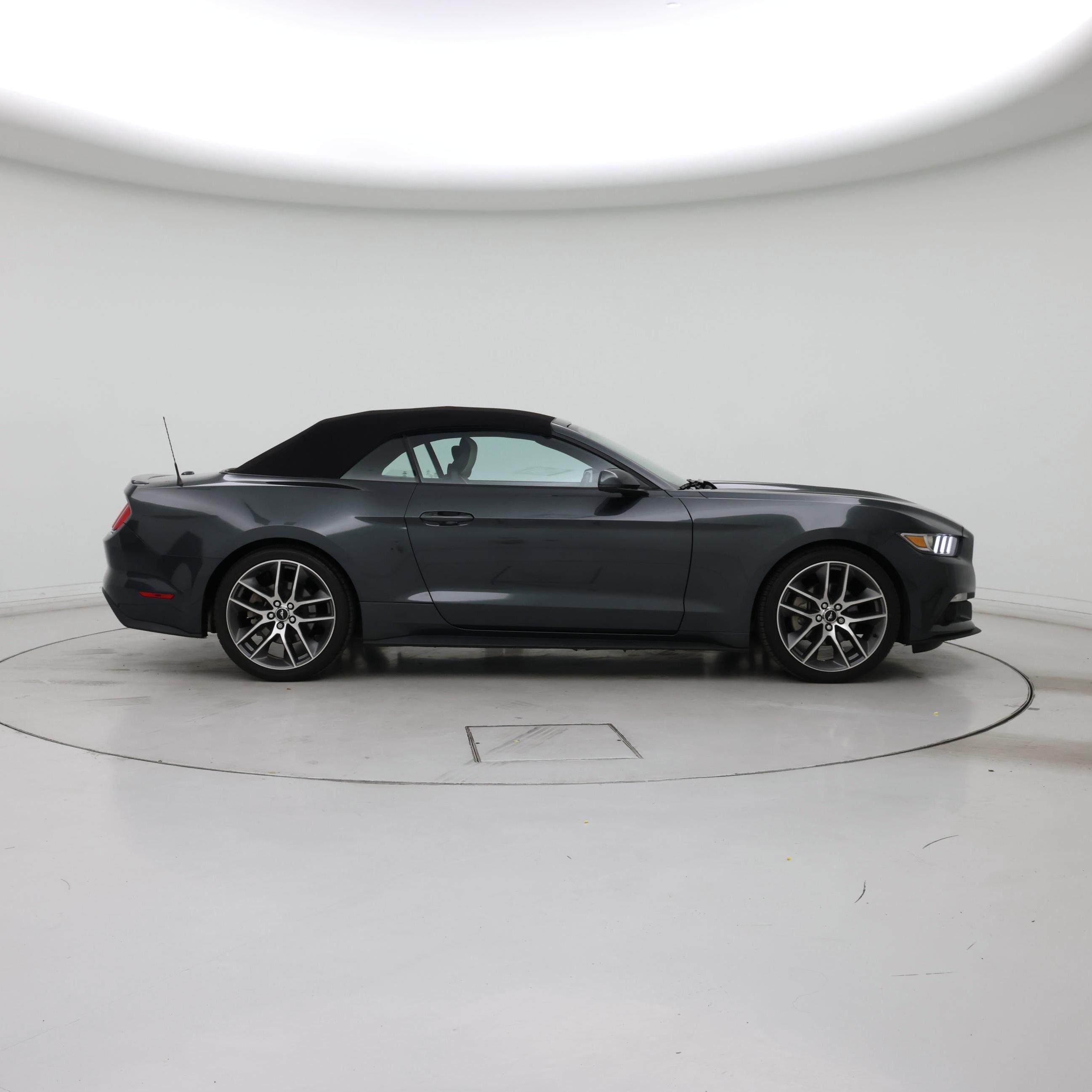 Thumbnail: 2016 Ford Mustang - 7