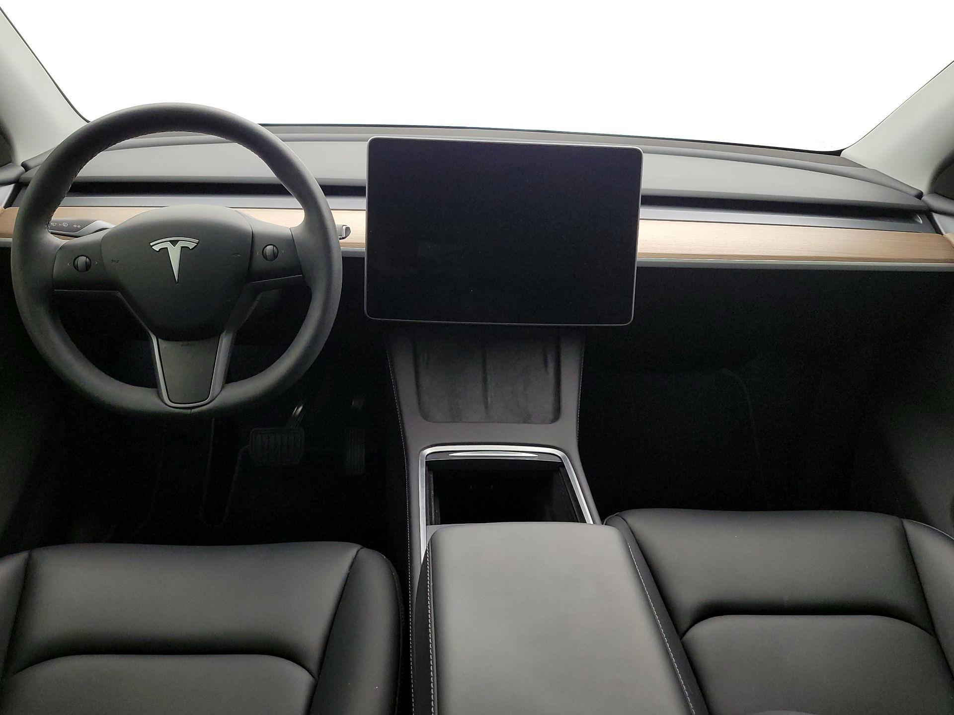 Thumbnail: 2024 Tesla Model Y - 9