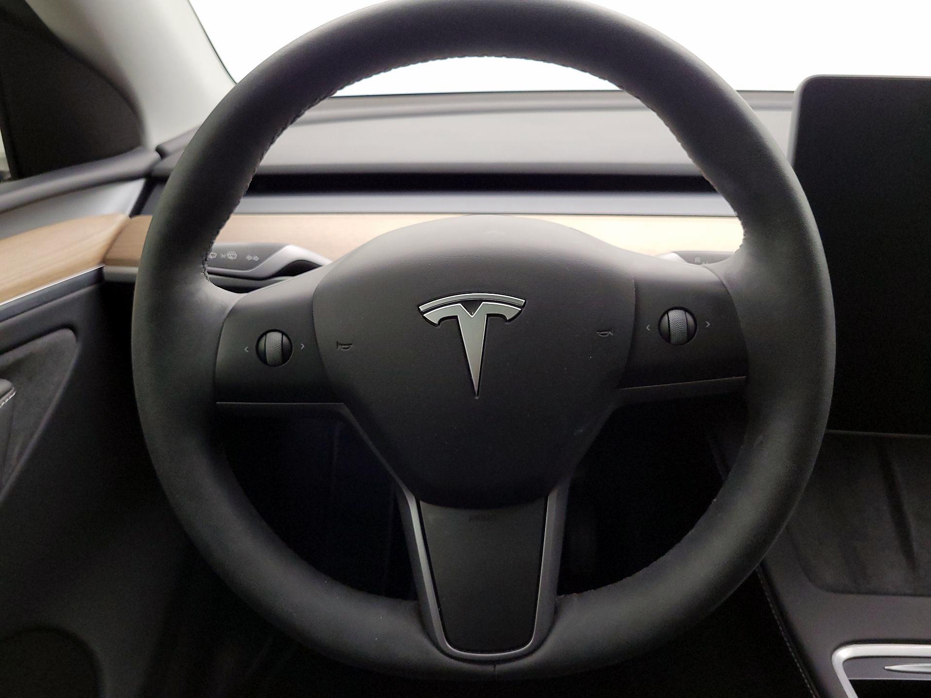 Thumbnail: 2024 Tesla Model Y - 10