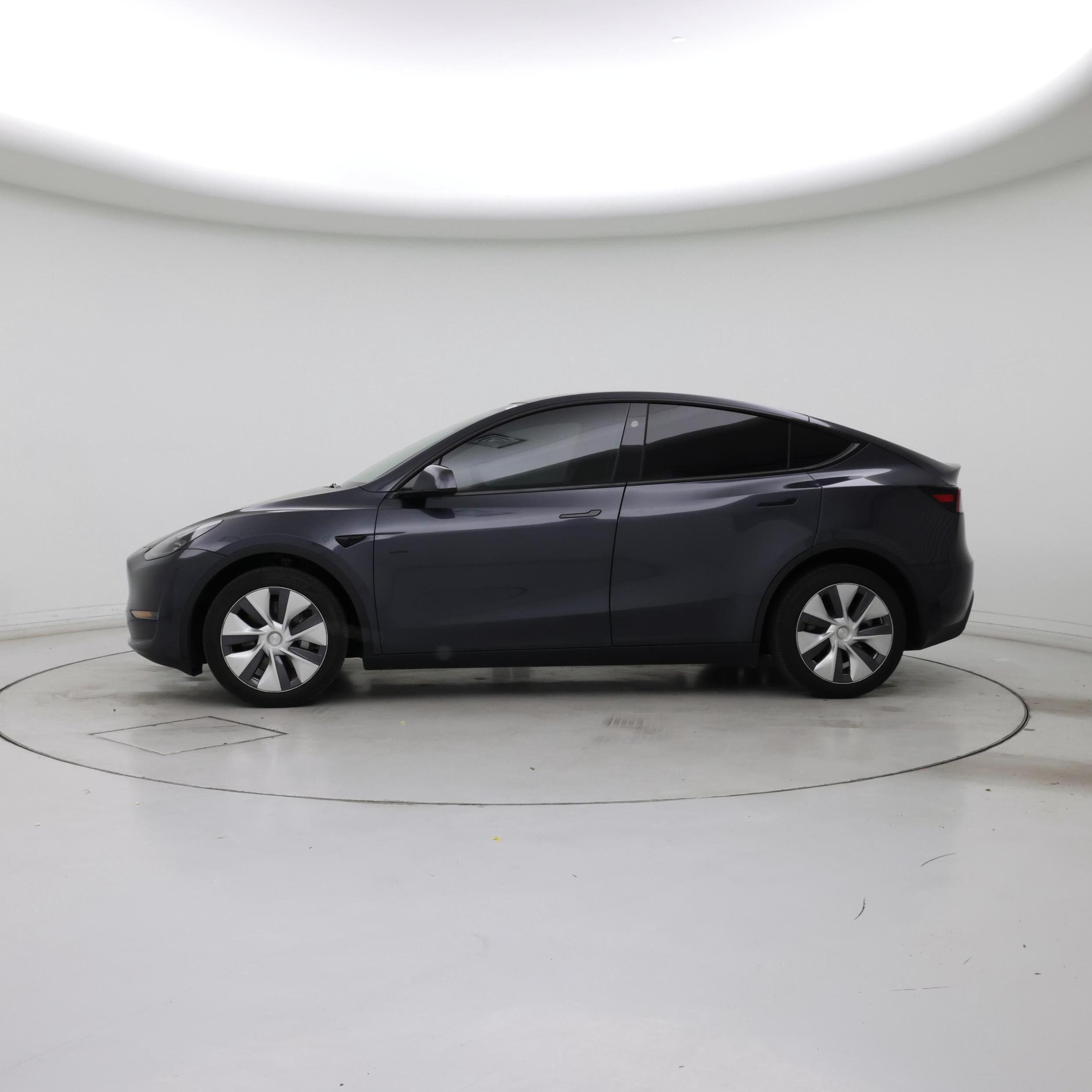Thumbnail: 2024 Tesla Model Y - 3