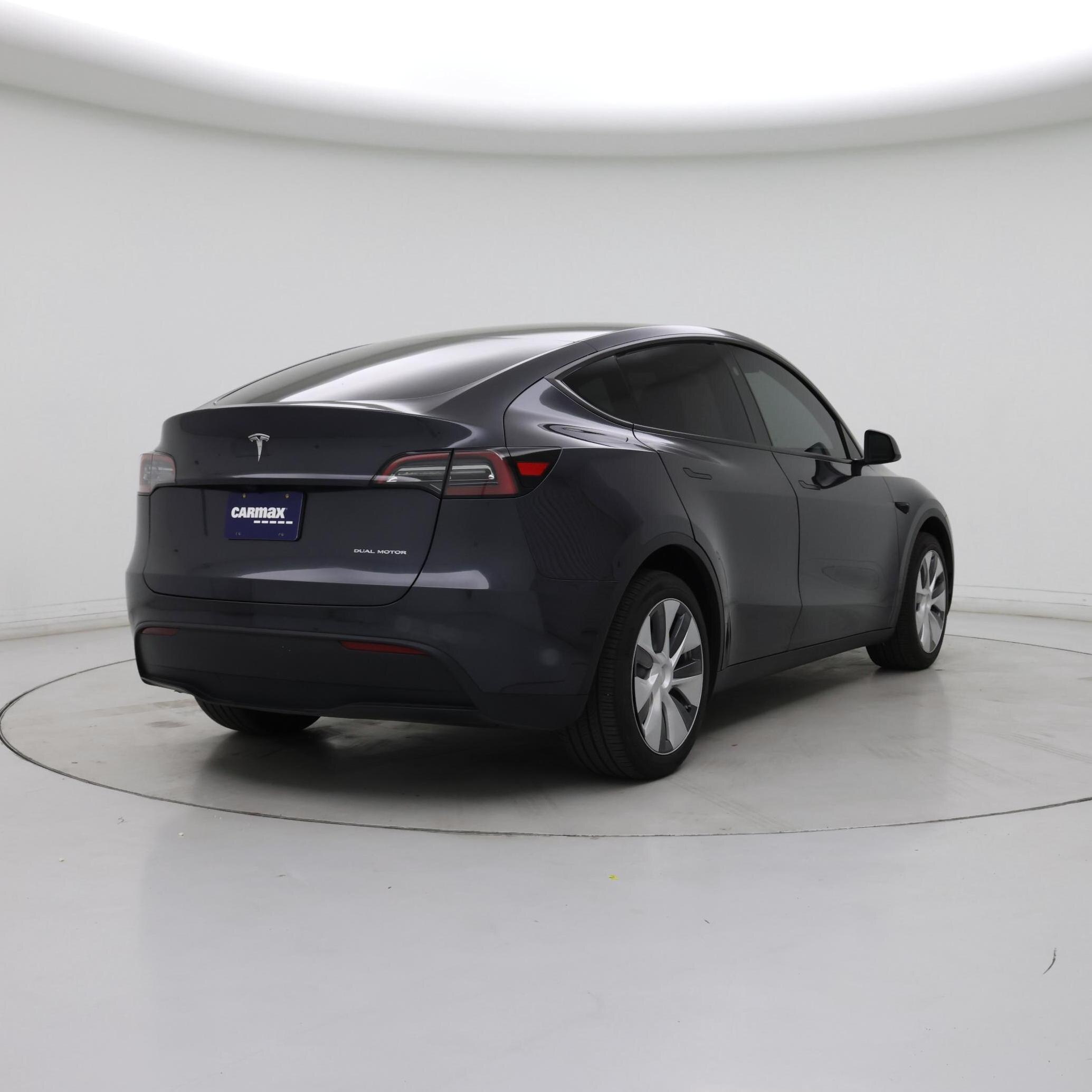 Thumbnail: 2024 Tesla Model Y - 8