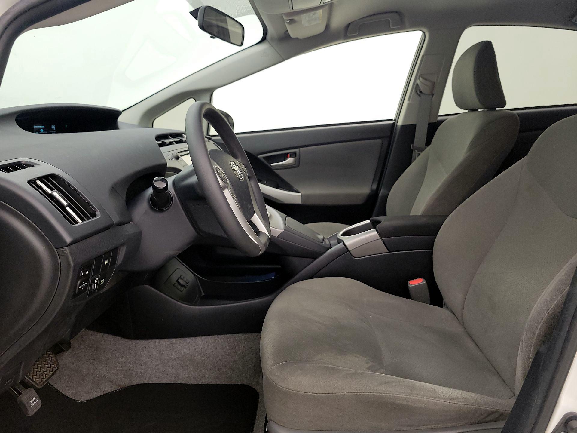 Thumbnail: 2015 Toyota Prius - 11