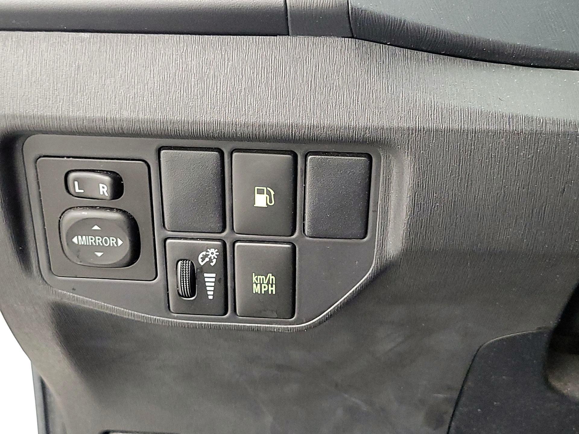 Thumbnail: 2015 Toyota Prius - 13