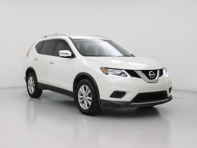White 2016 Nissan Rogue SV
