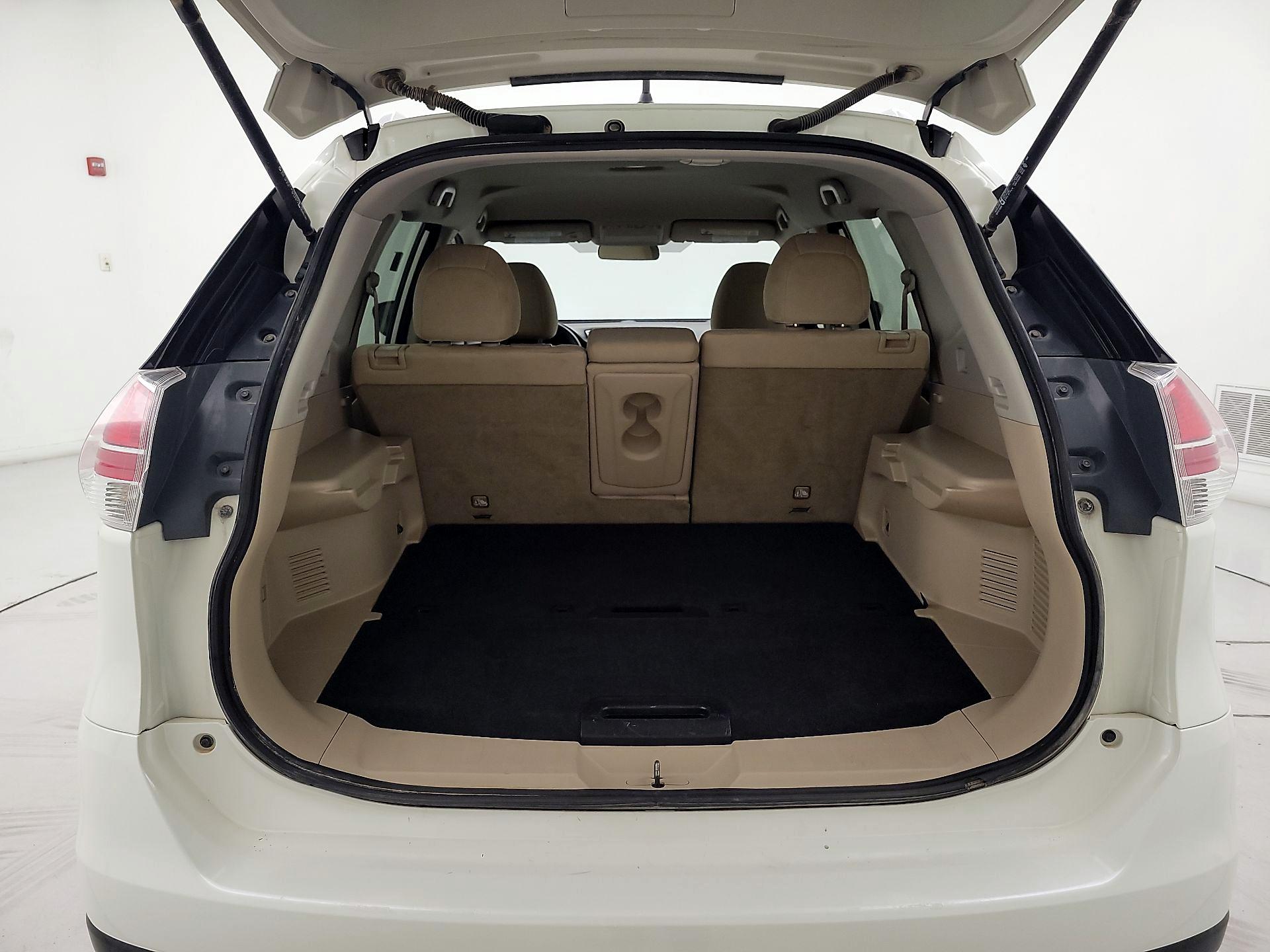 Thumbnail: 2016 Nissan Rogue - 20