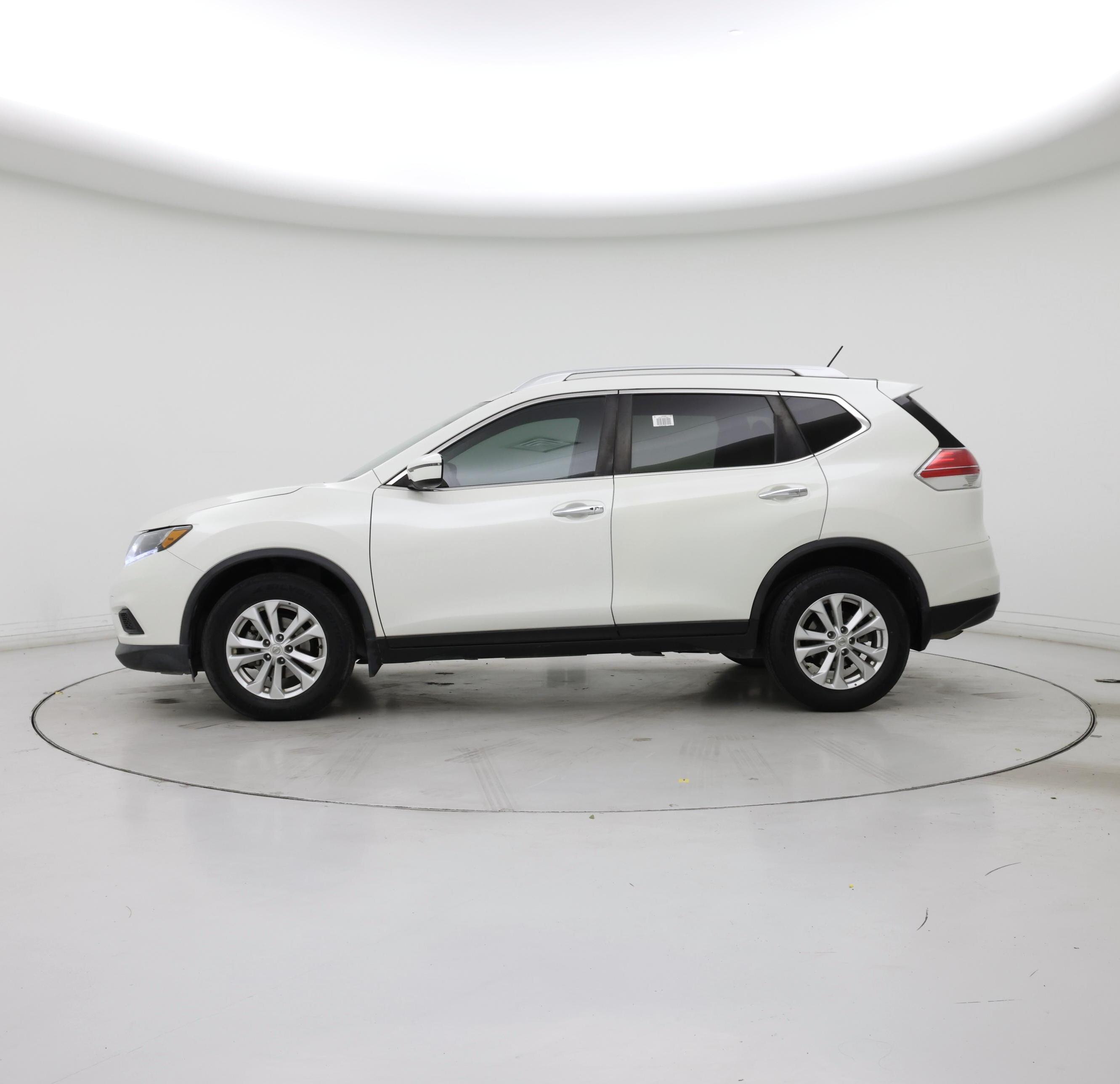 Thumbnail: 2016 Nissan Rogue - 3