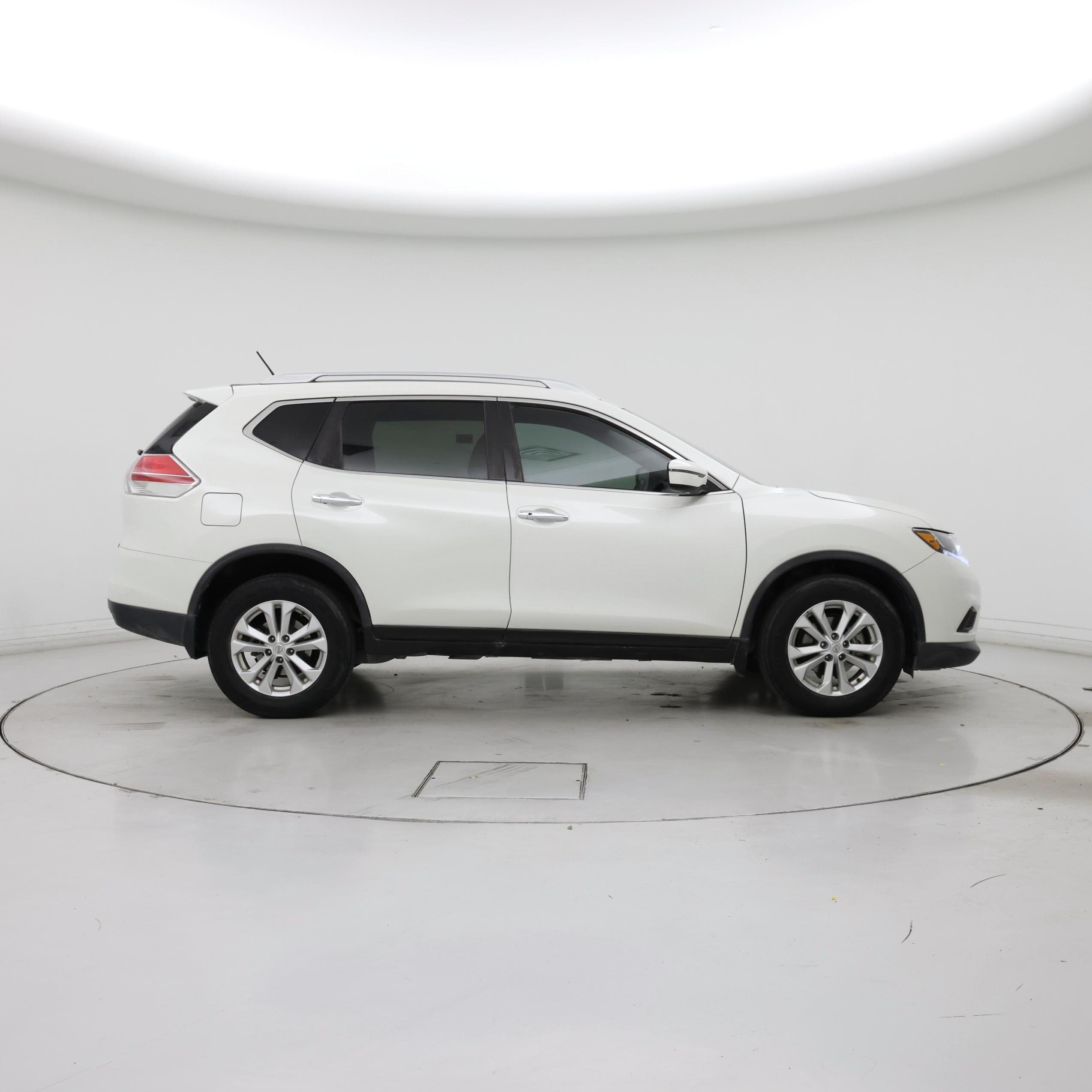 Thumbnail: 2016 Nissan Rogue - 7