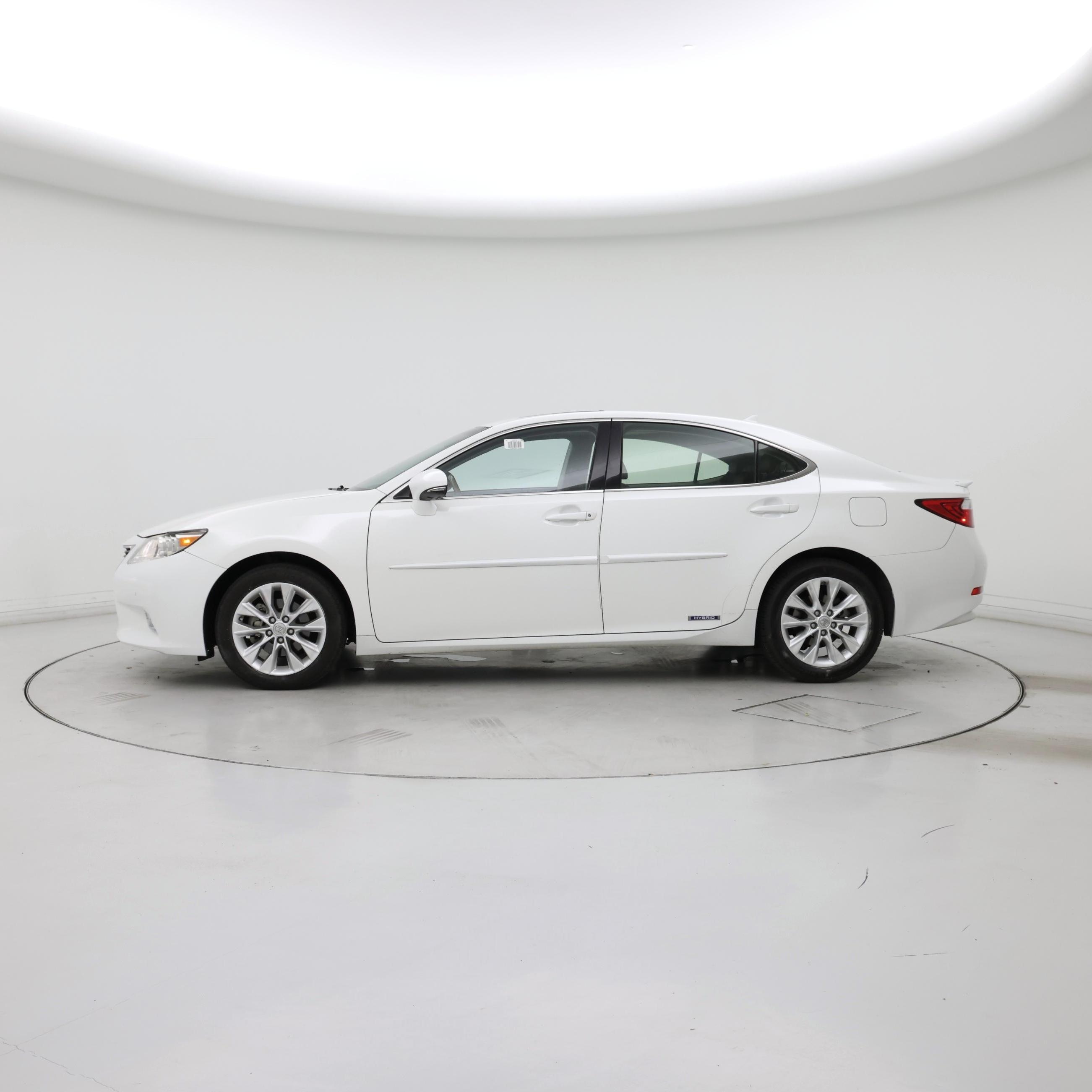 Thumbnail: 2014 Lexus ES - 3