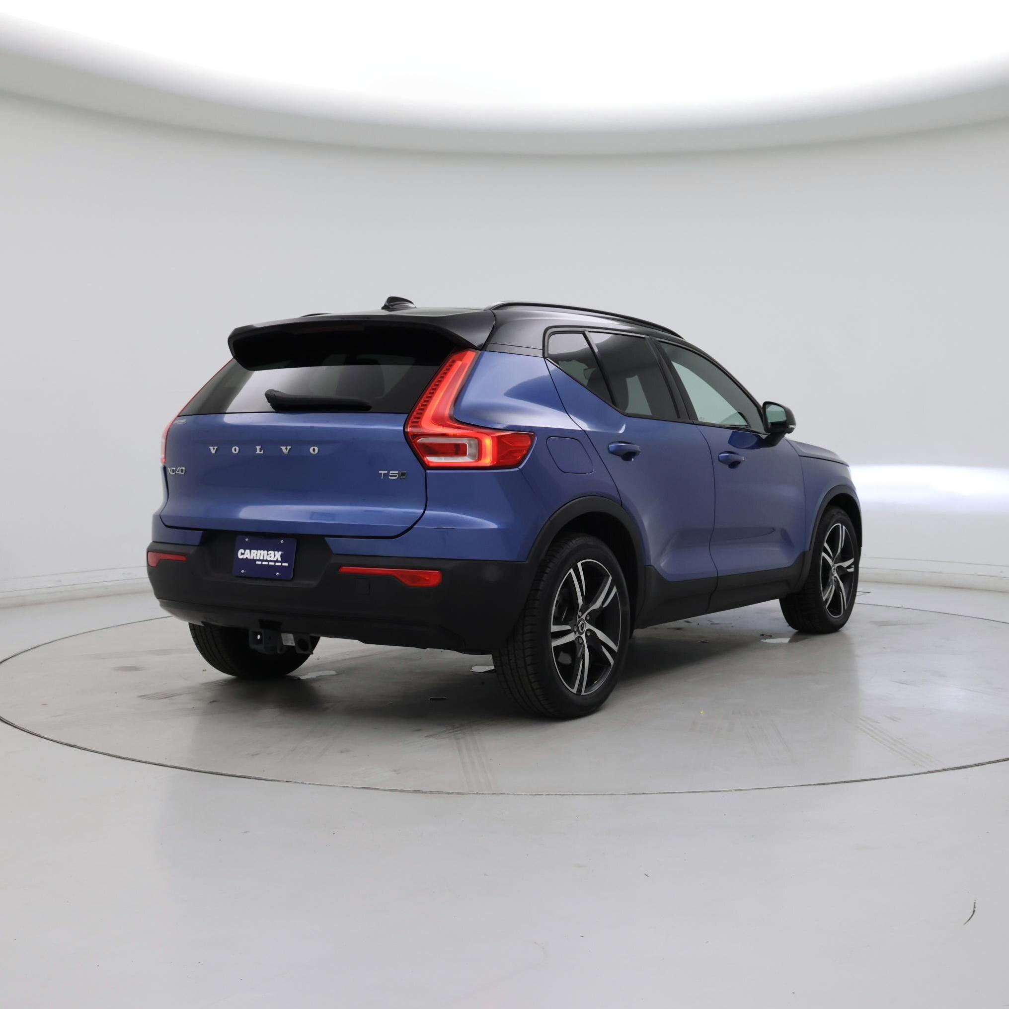 Thumbnail: 2021 Volvo XC40 - 8
