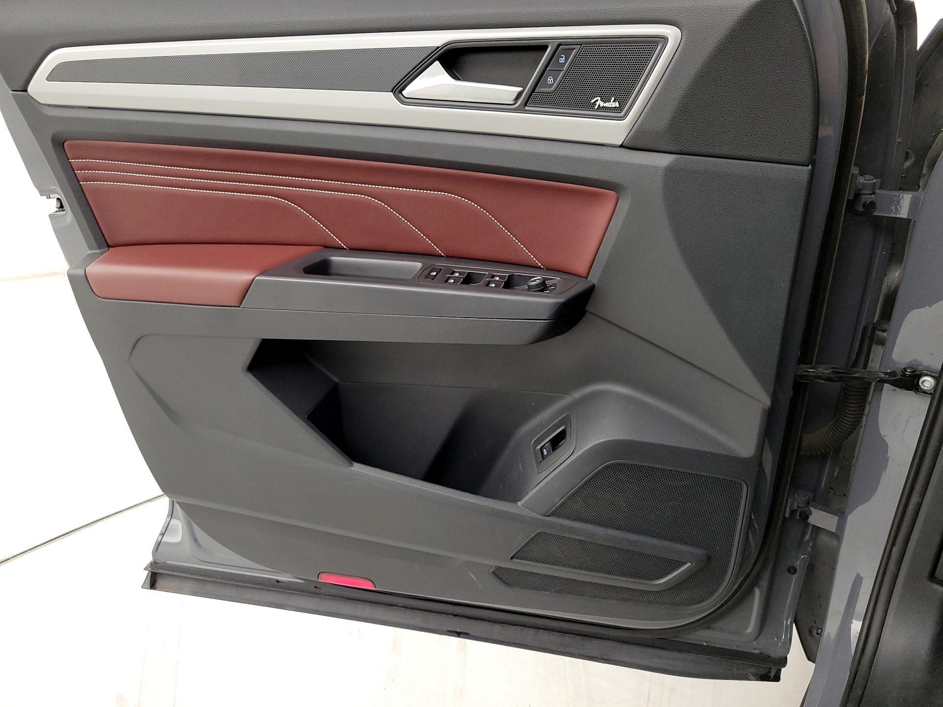 Thumbnail: 2021 Volkswagen Atlas - 12