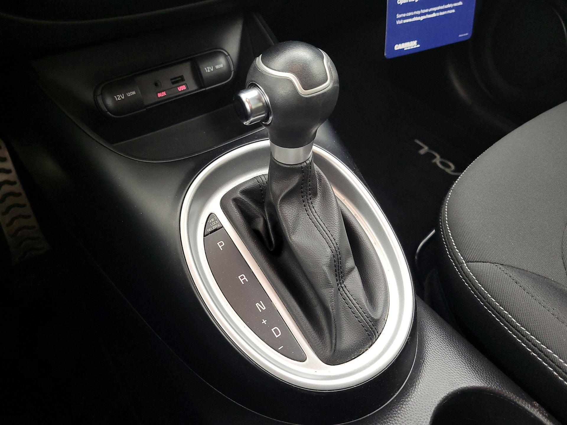 Thumbnail: 2015 Kia Soul - 16