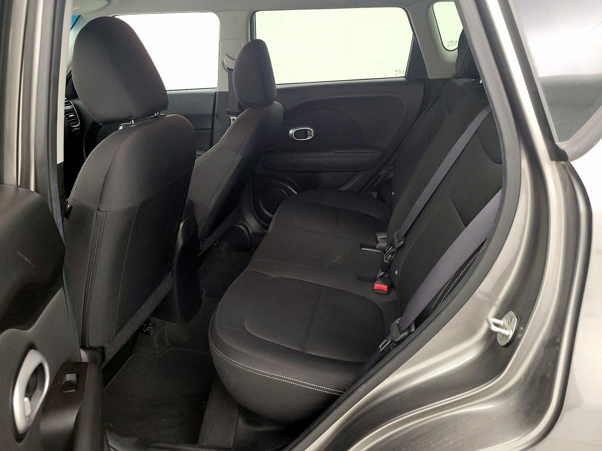 Thumbnail: 2015 Kia Soul - 18