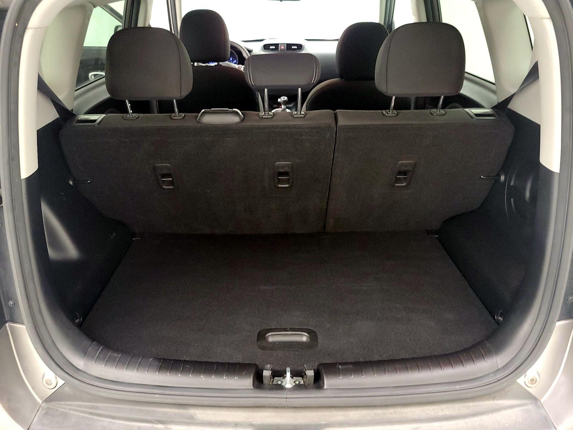 Thumbnail: 2015 Kia Soul - 19
