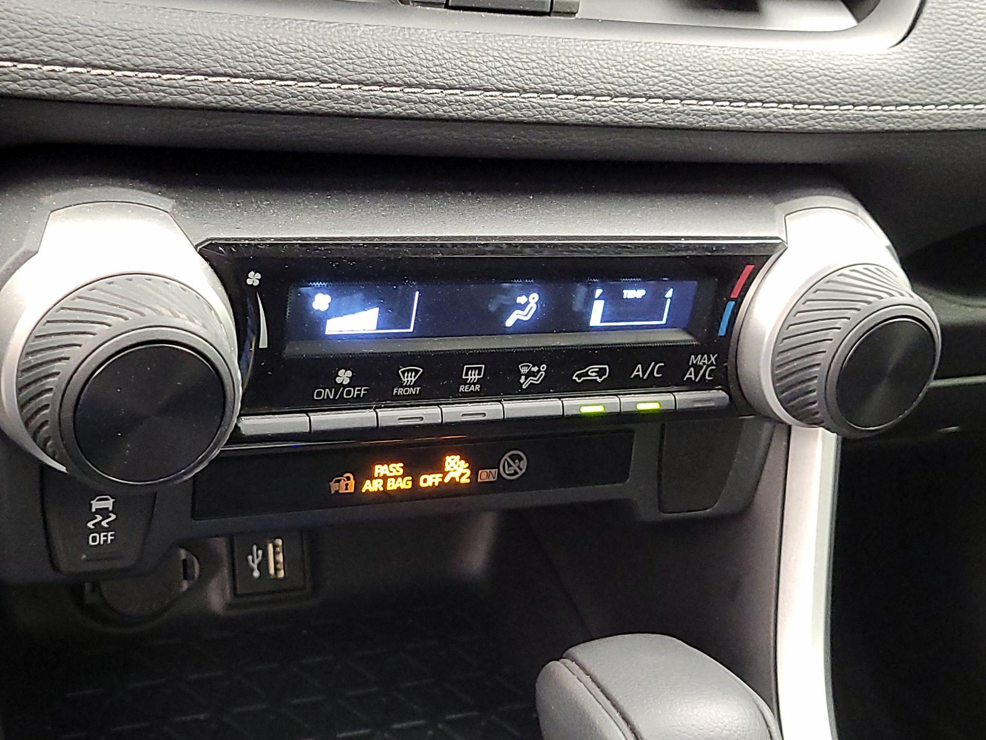 Thumbnail: 2023 Toyota RAV4 - 16