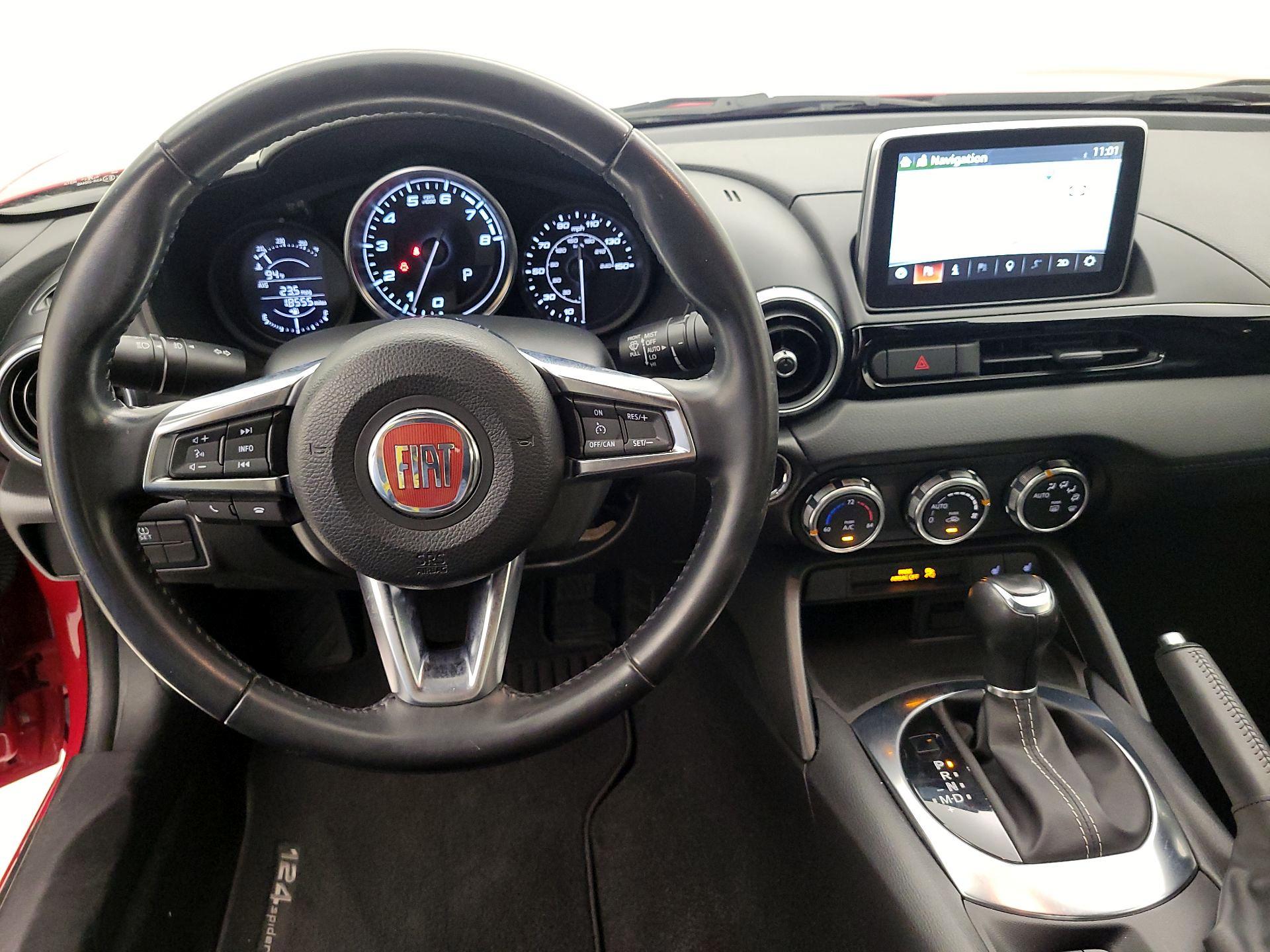 Thumbnail: 2017 Fiat 124 Spider - 9