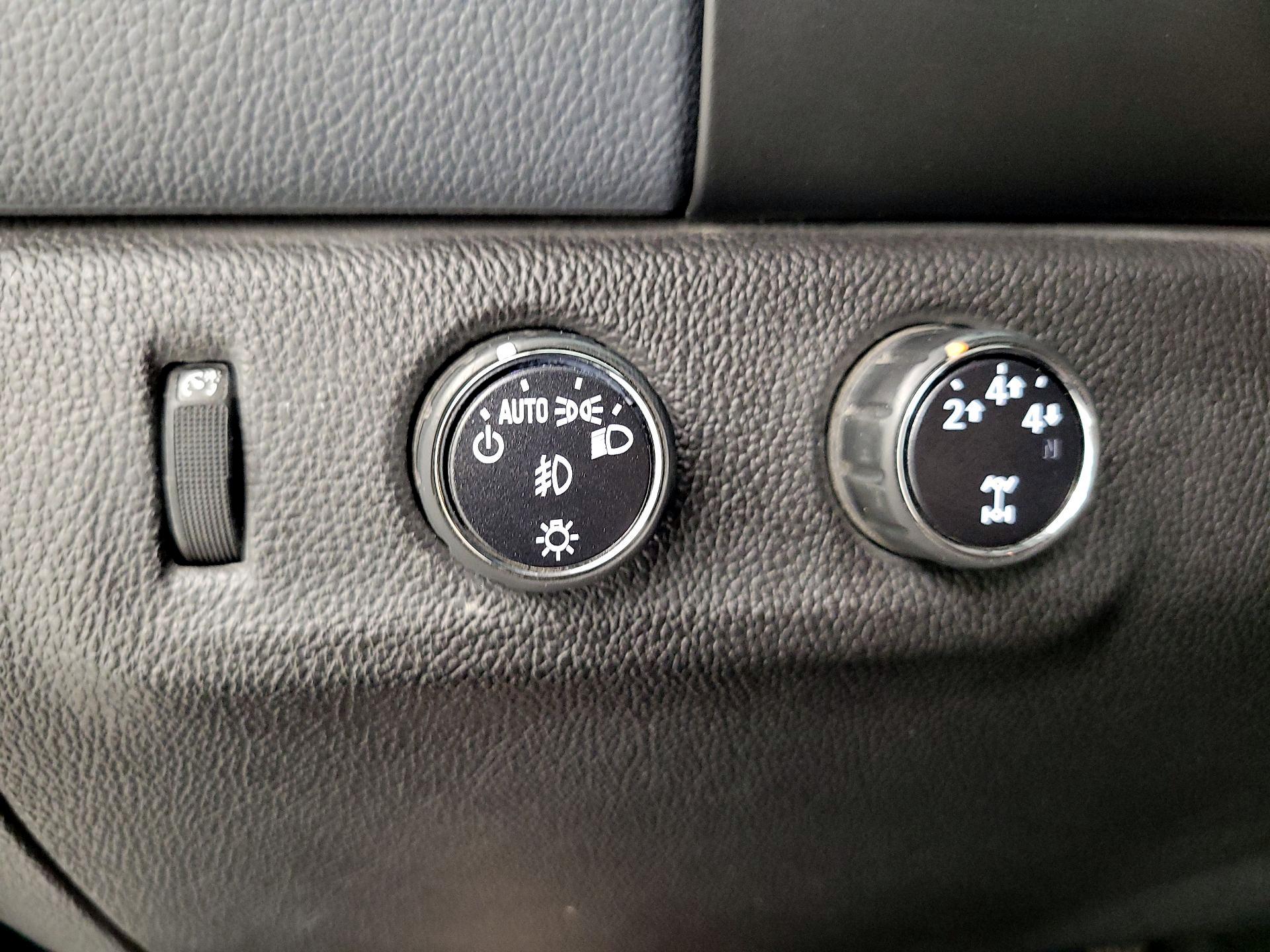 Thumbnail: 2016 Chevrolet Colorado - 13