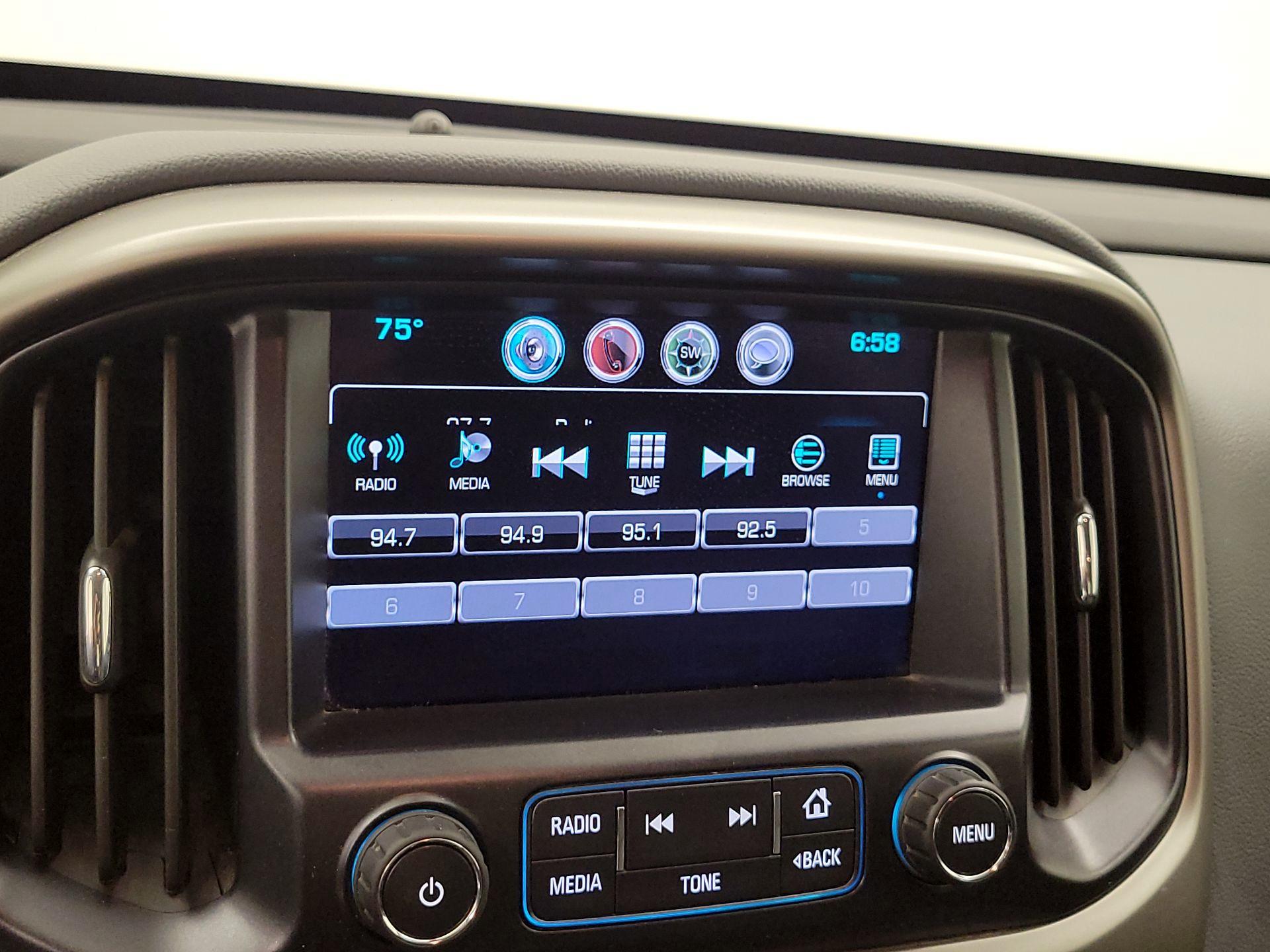 Thumbnail: 2016 Chevrolet Colorado - 16