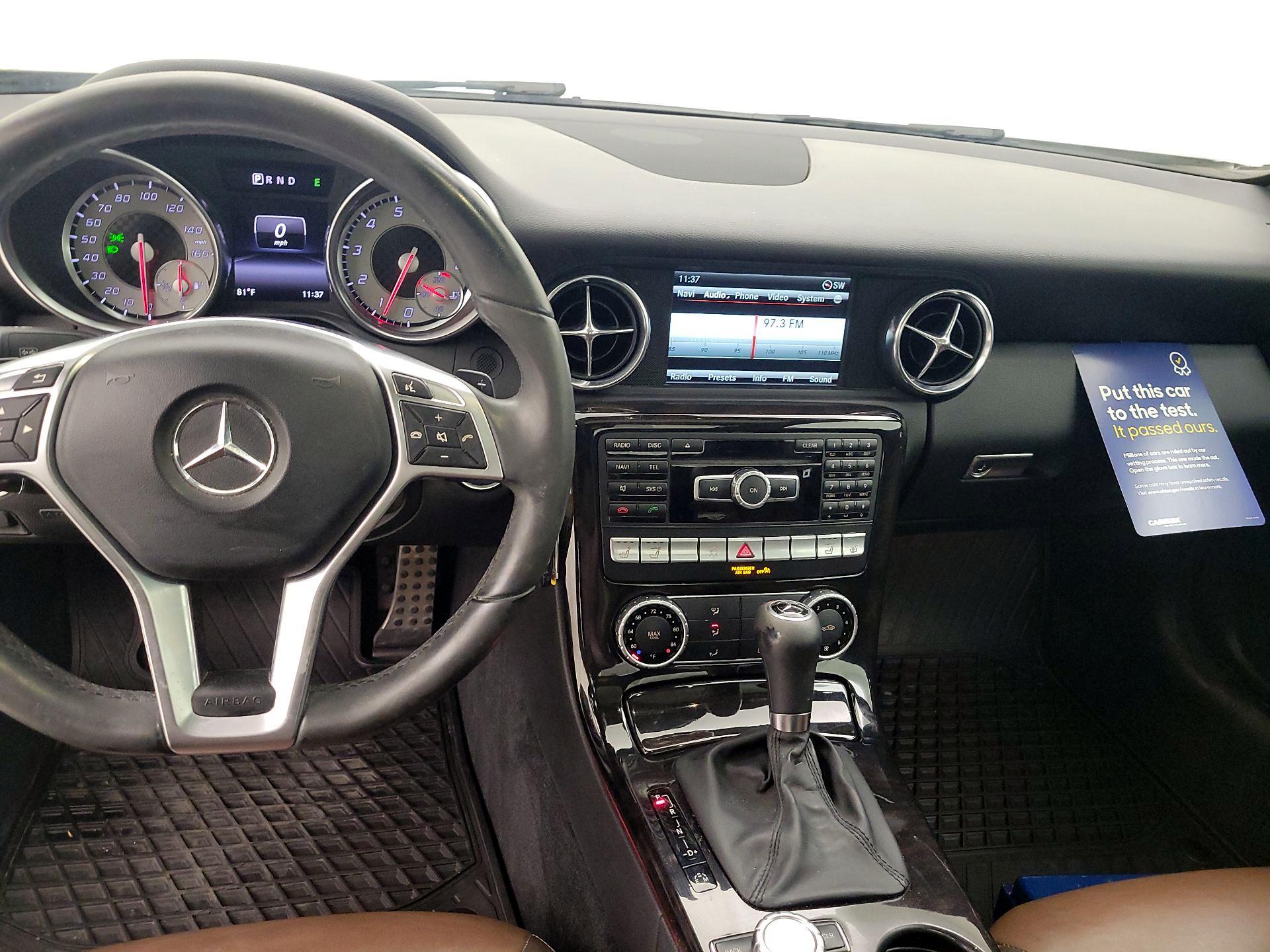 Thumbnail: 2015 Mercedes-Benz SLK - 9