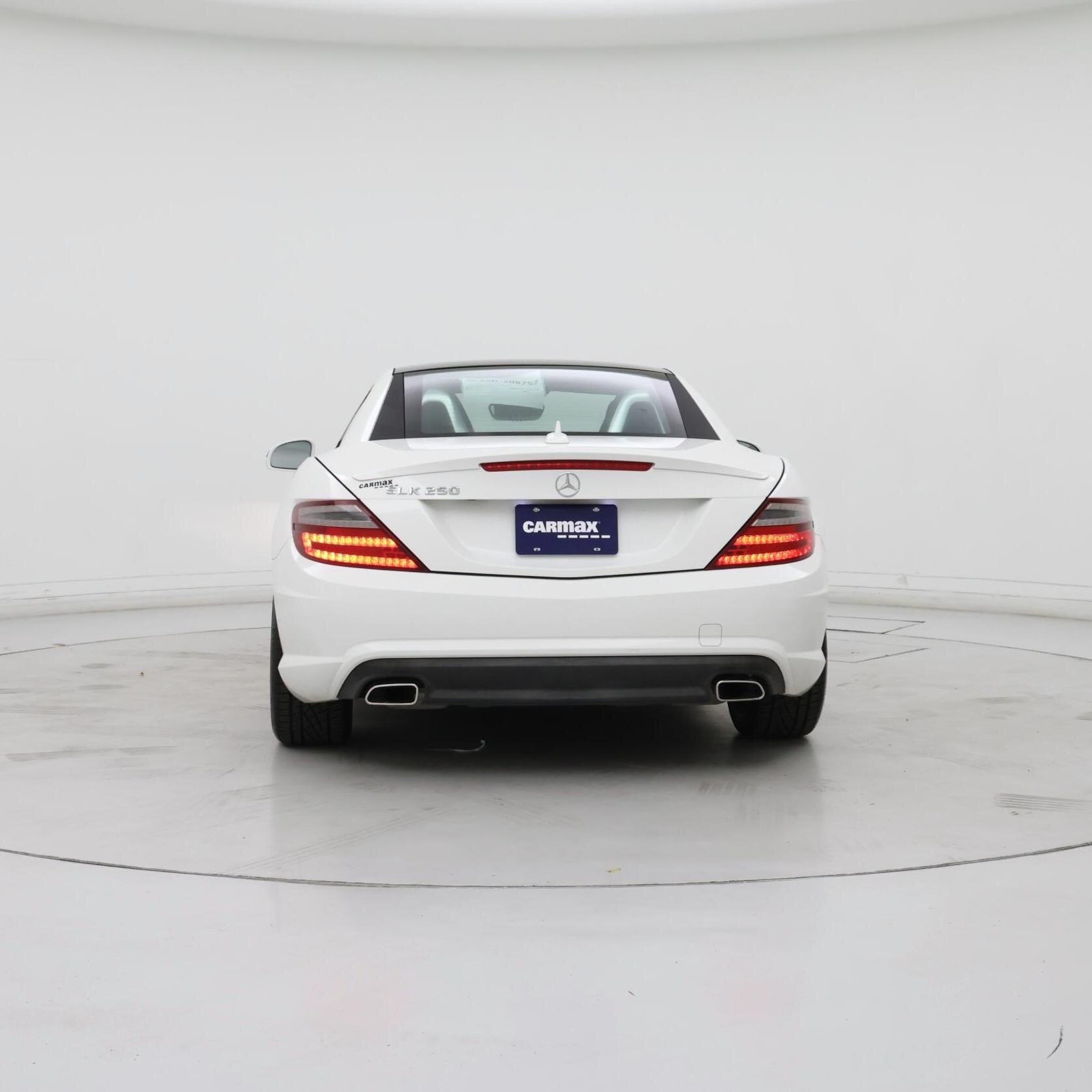 Thumbnail: 2015 Mercedes-Benz SLK - 6