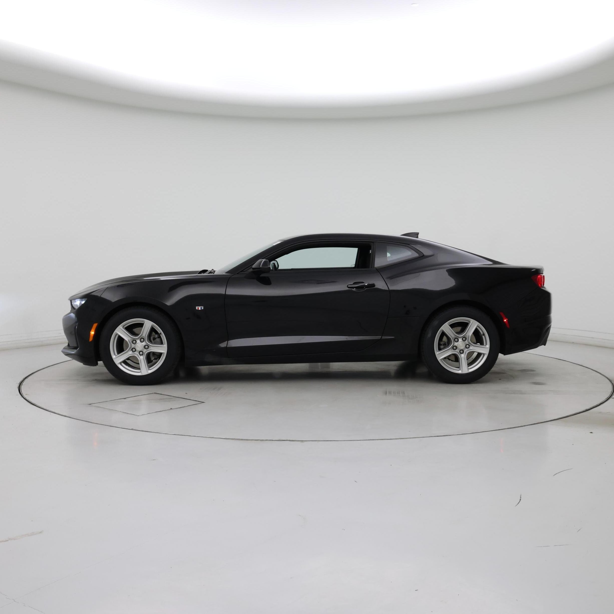 Thumbnail: 2023 Chevrolet Camaro - 3