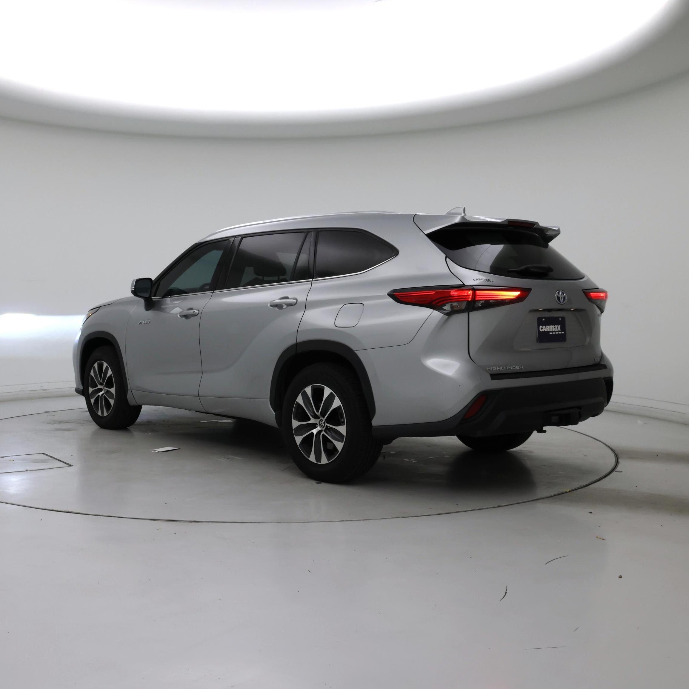 Thumbnail: 2021 Toyota Highlander - 2