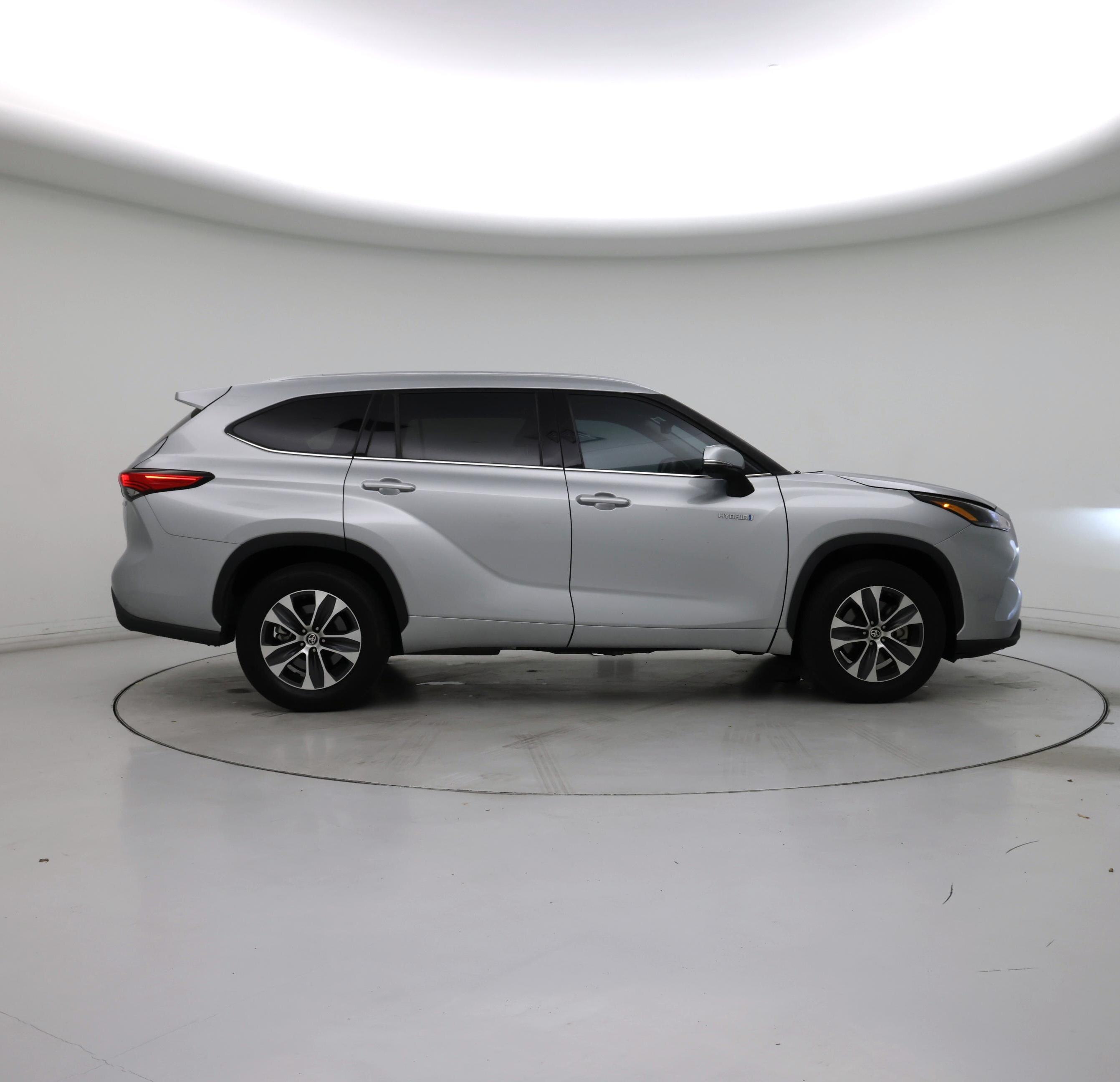 Thumbnail: 2021 Toyota Highlander - 7