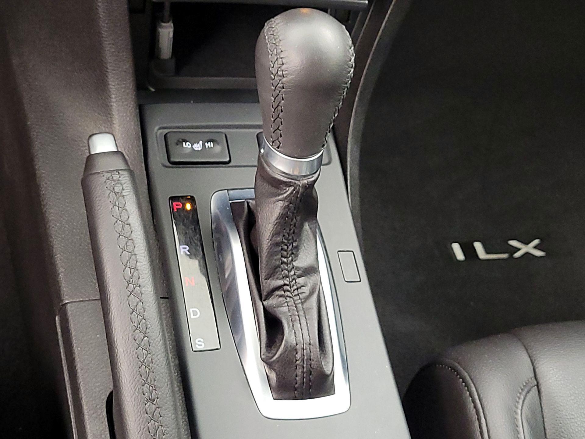 Thumbnail: 2019 Acura ILX - 17