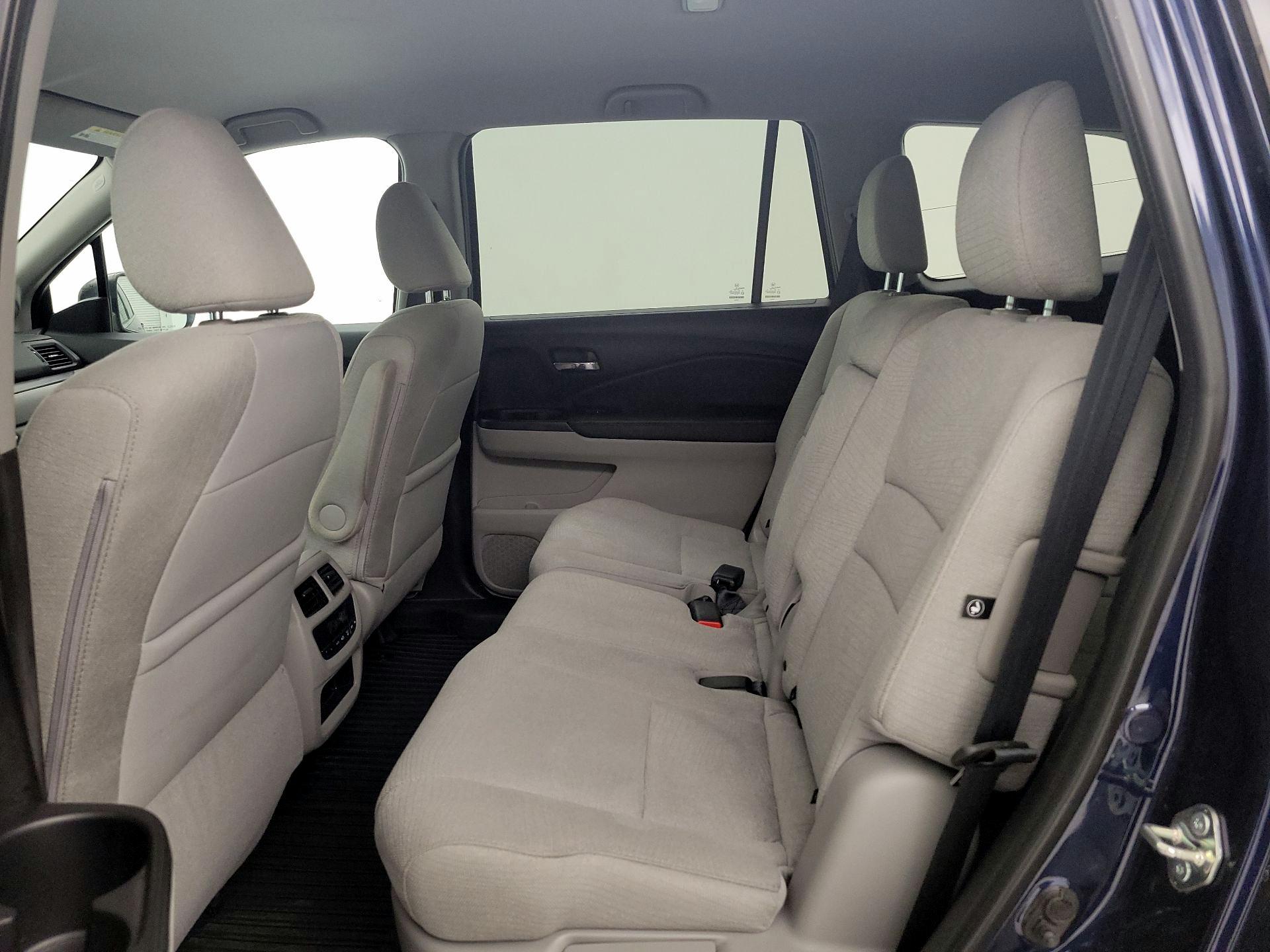 Thumbnail: 2018 Honda Pilot - 19