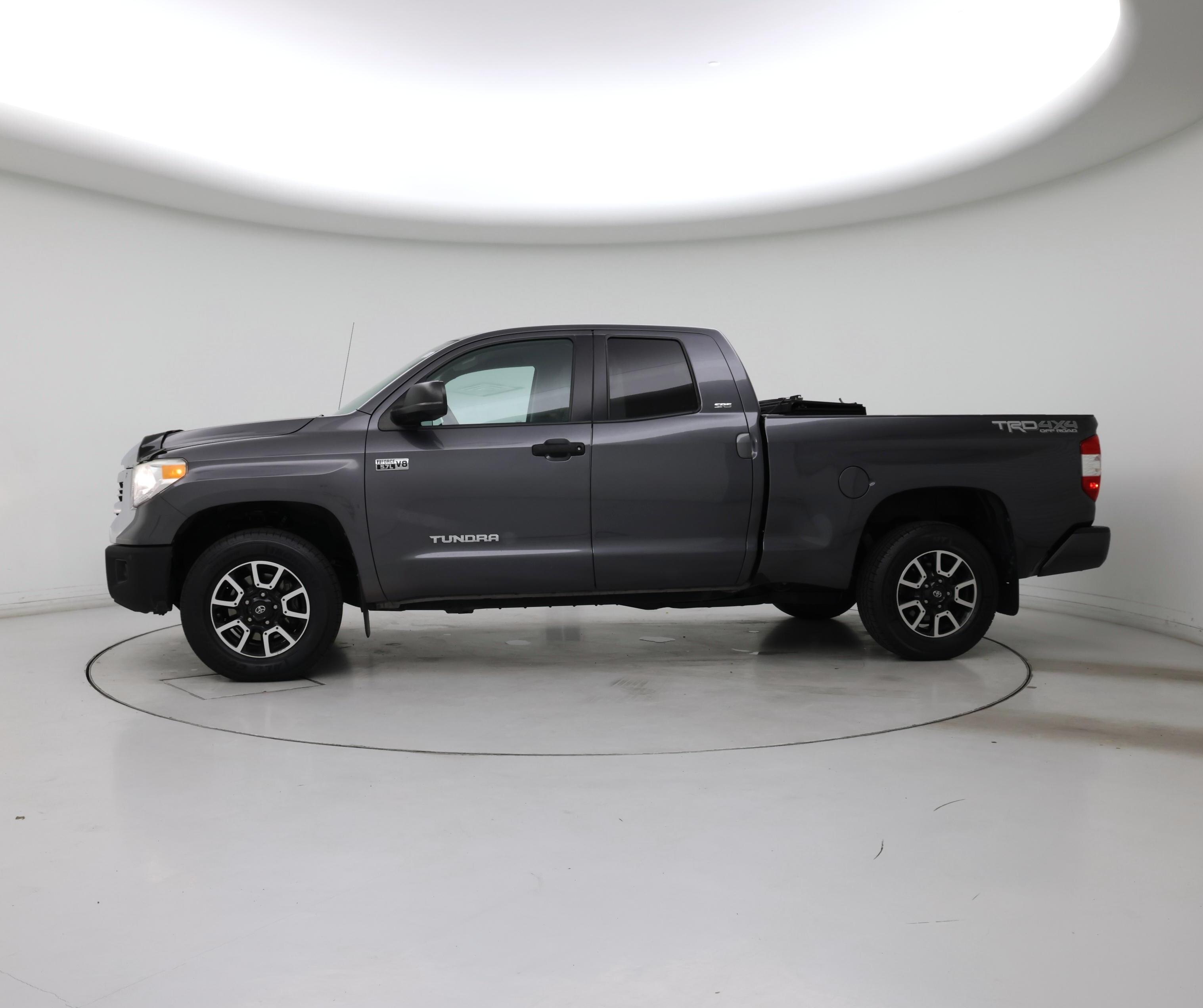 Thumbnail: 2017 Toyota Tundra - 3