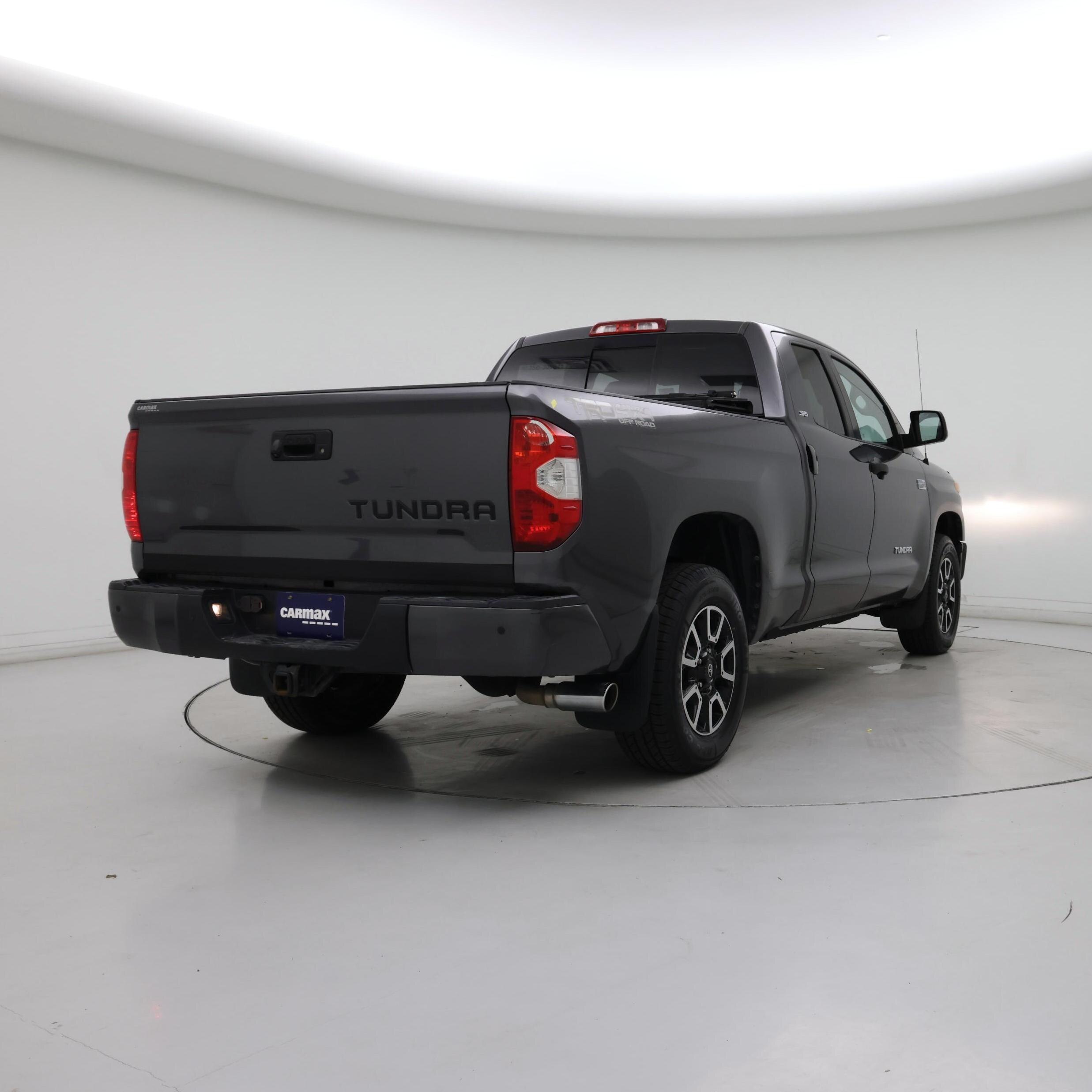 Thumbnail: 2017 Toyota Tundra - 8