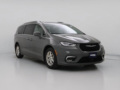 Gray 2021 Chrysler Pacifica Touring L