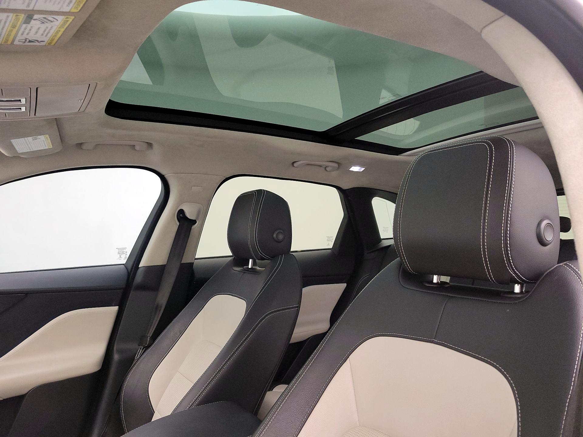 Thumbnail: 2020 Jaguar F-Pace - 19
