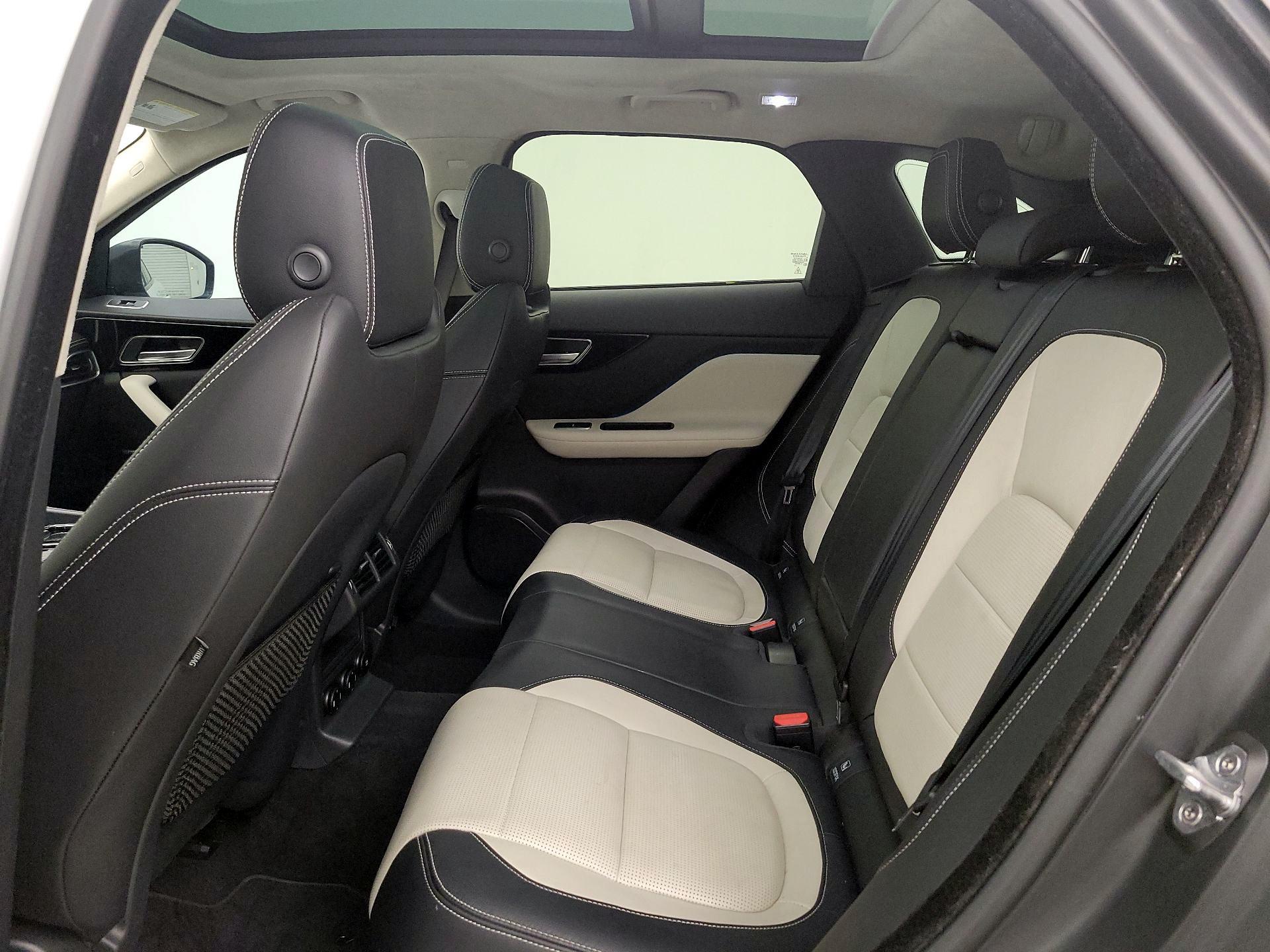 Thumbnail: 2020 Jaguar F-Pace - 20