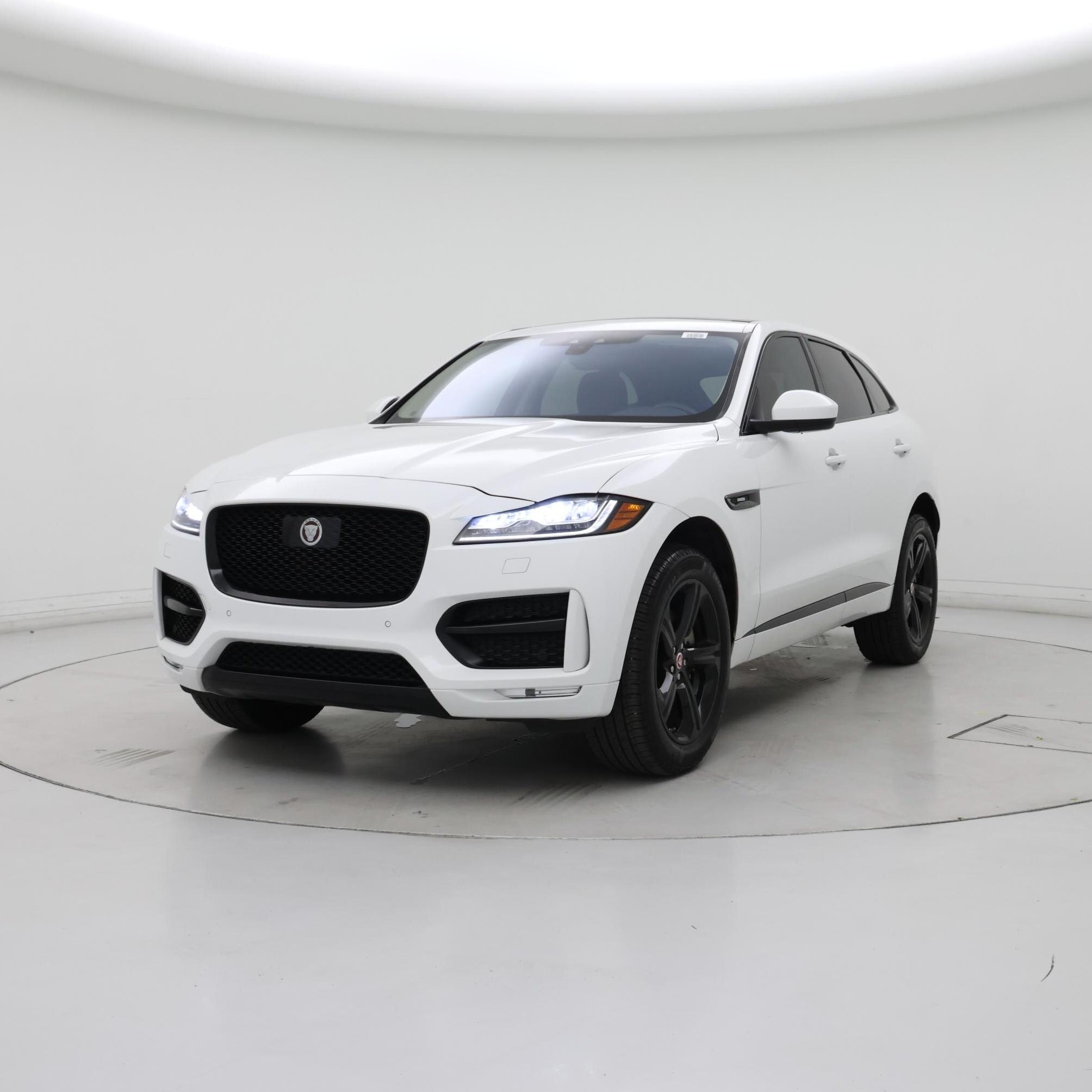 Thumbnail: 2020 Jaguar F-Pace - 4