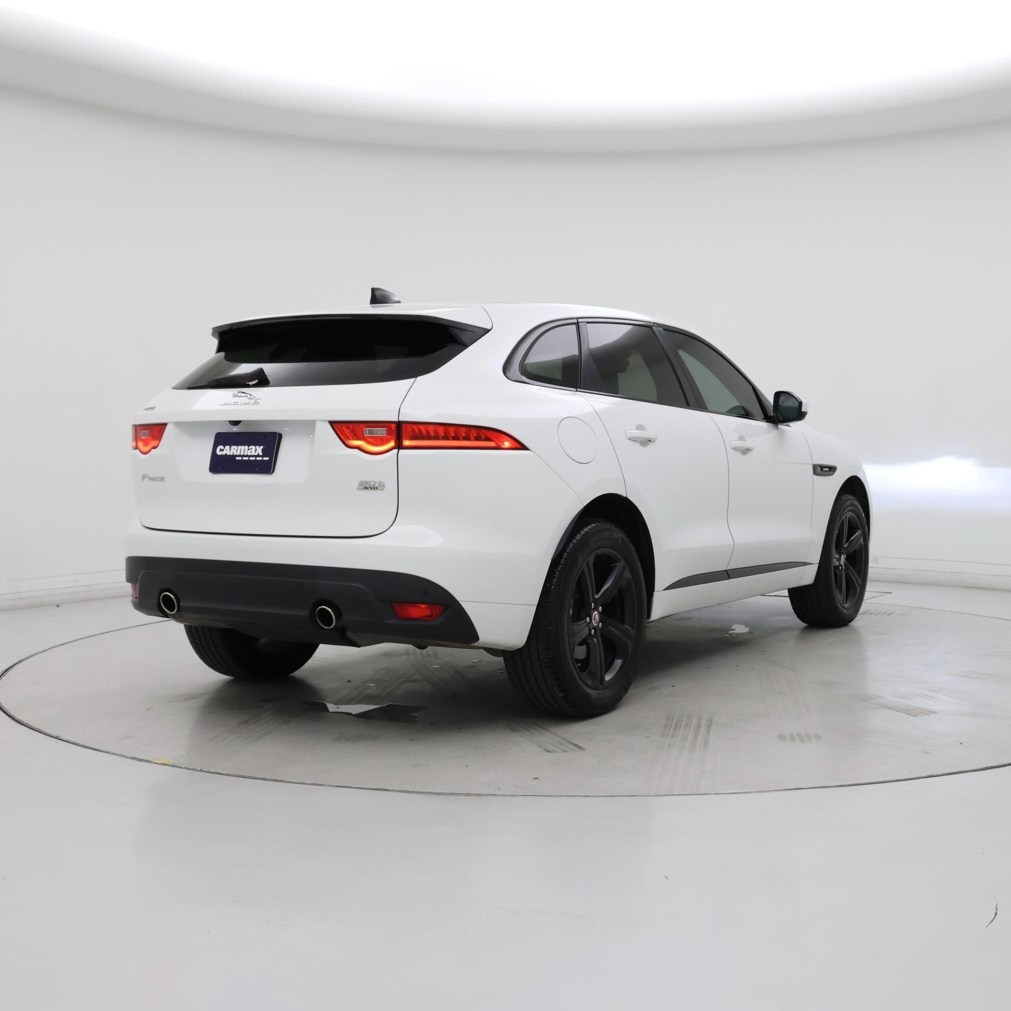 Thumbnail: 2020 Jaguar F-Pace - 8