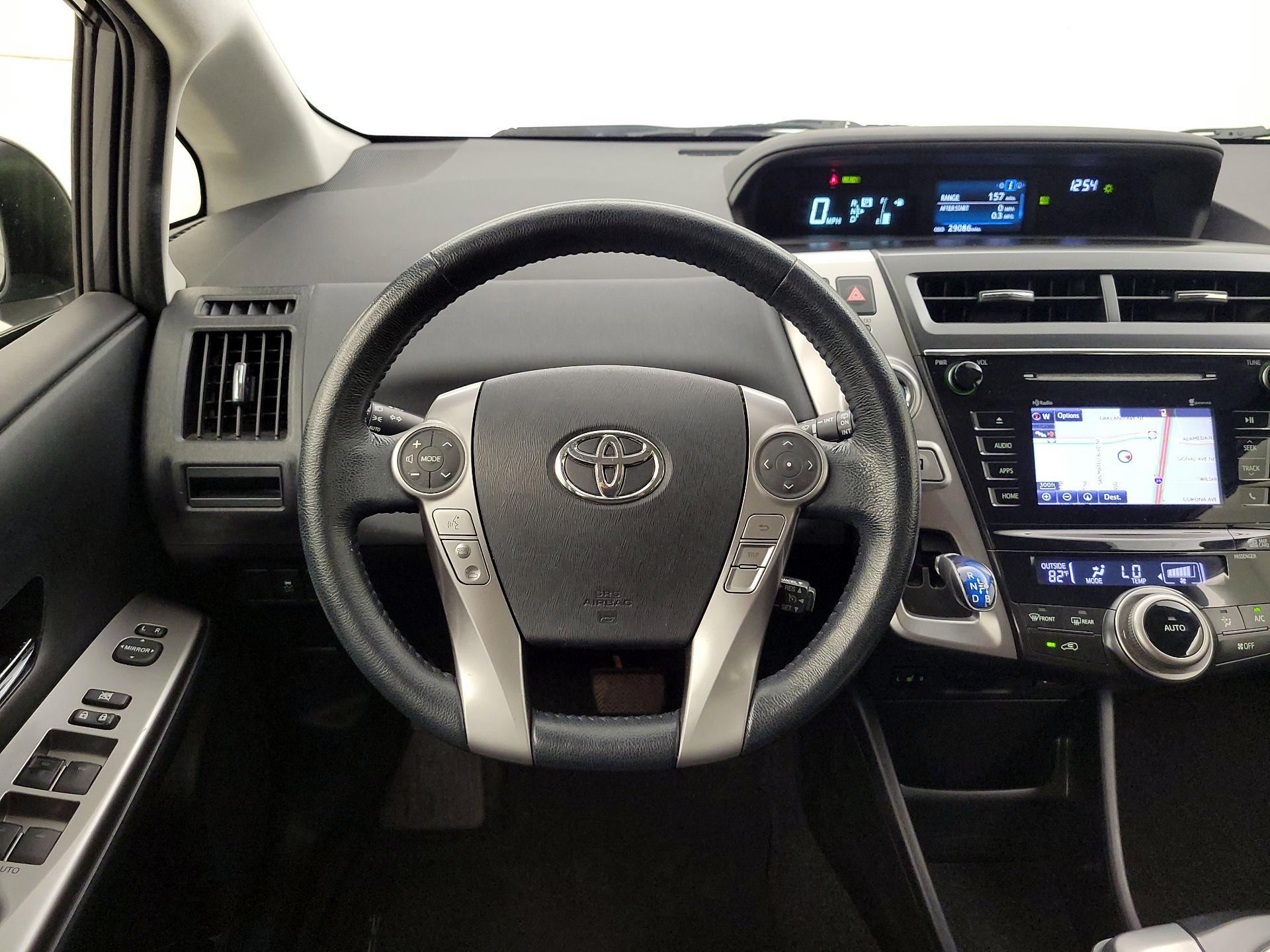 Thumbnail: 2015 Toyota Prius v - 10