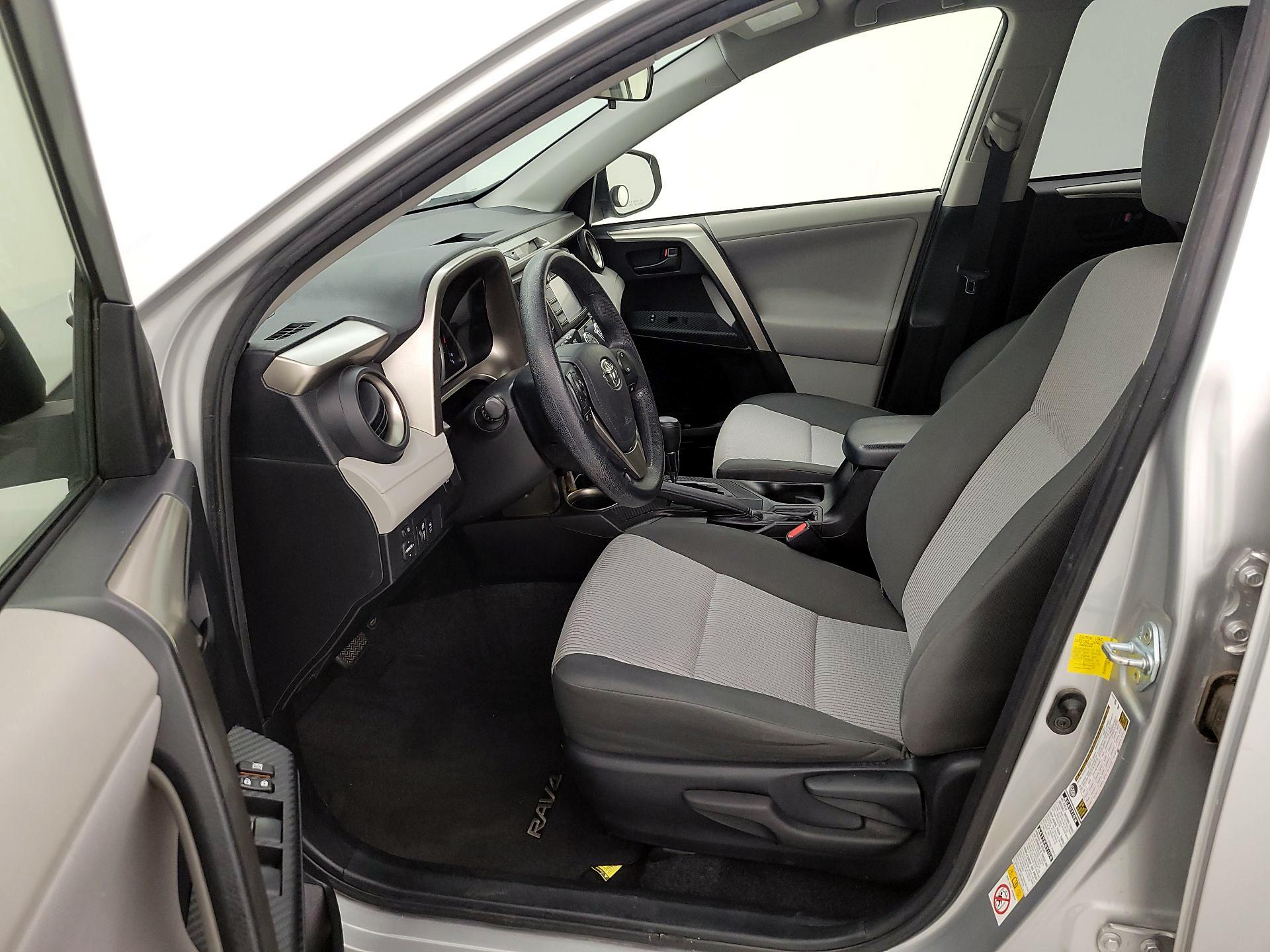 Thumbnail: 2013 Toyota RAV4 - 11