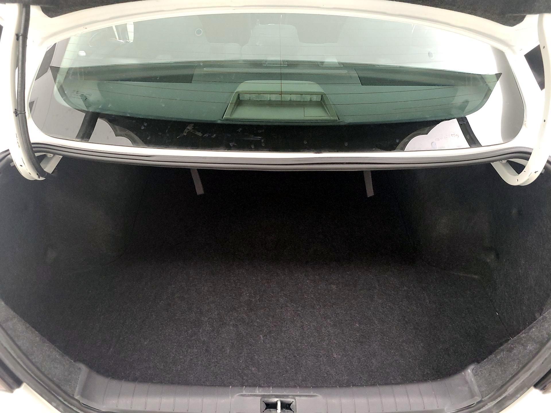 Thumbnail: 2015 Nissan Altima - 19