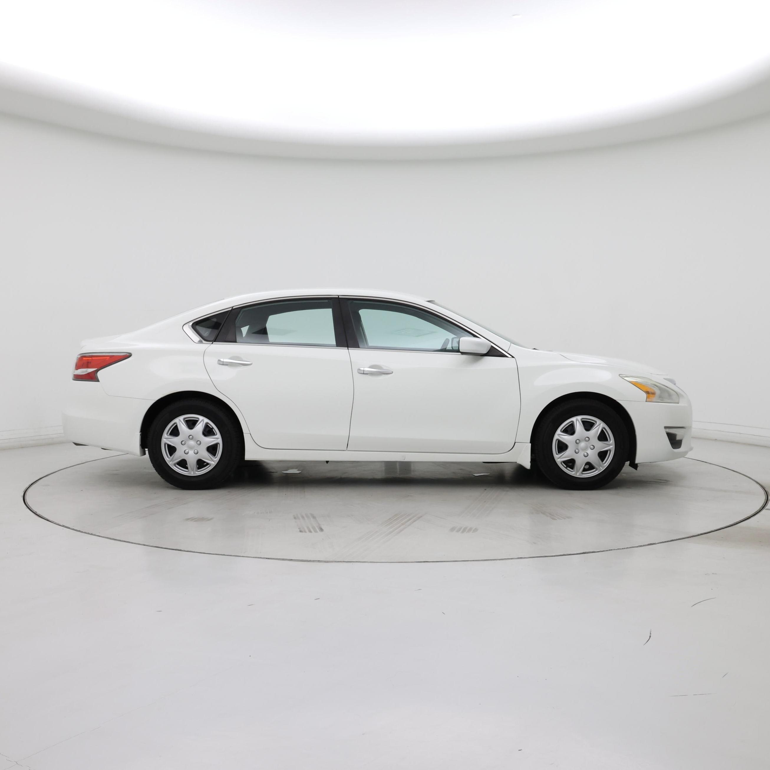 Thumbnail: 2015 Nissan Altima - 7