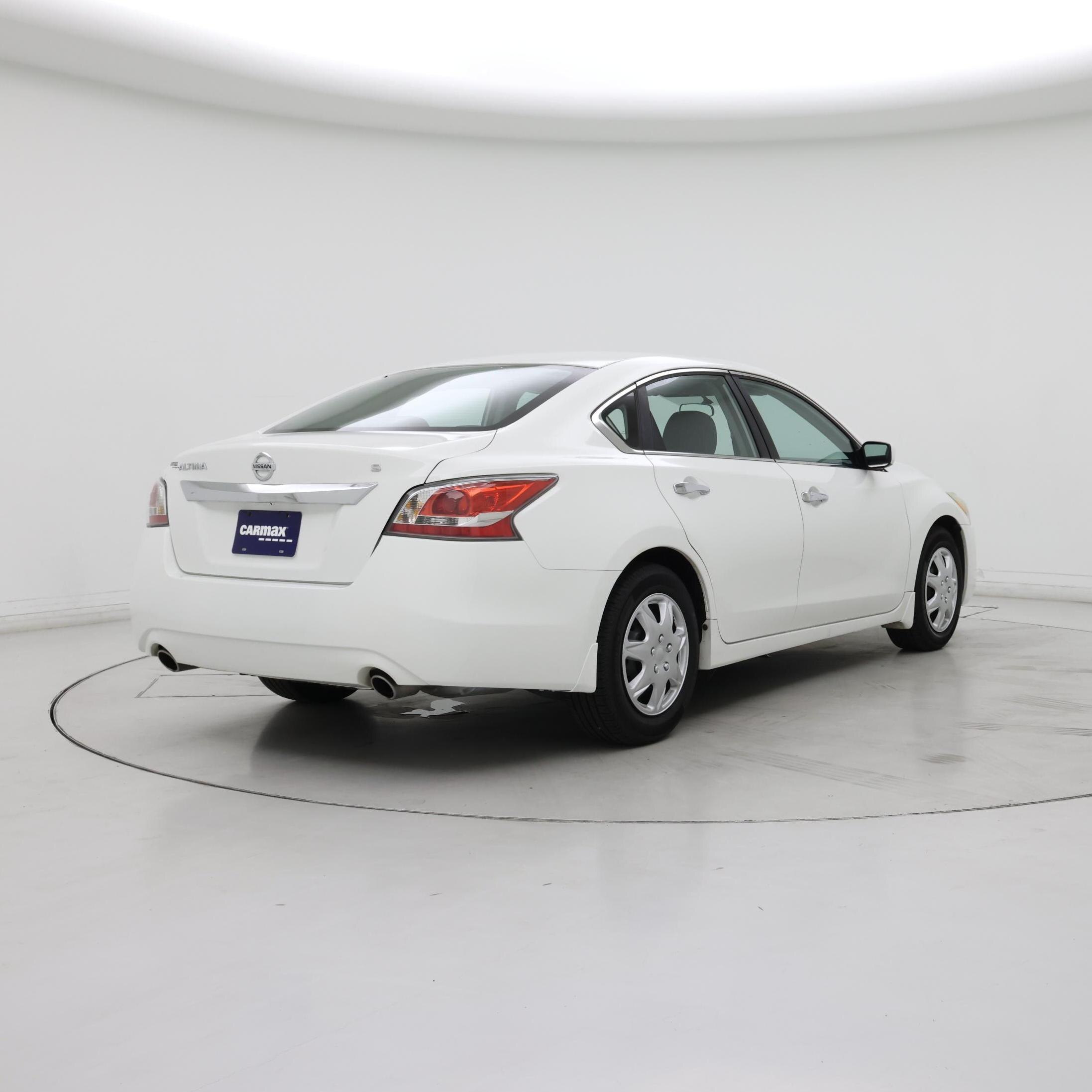 Thumbnail: 2015 Nissan Altima - 8