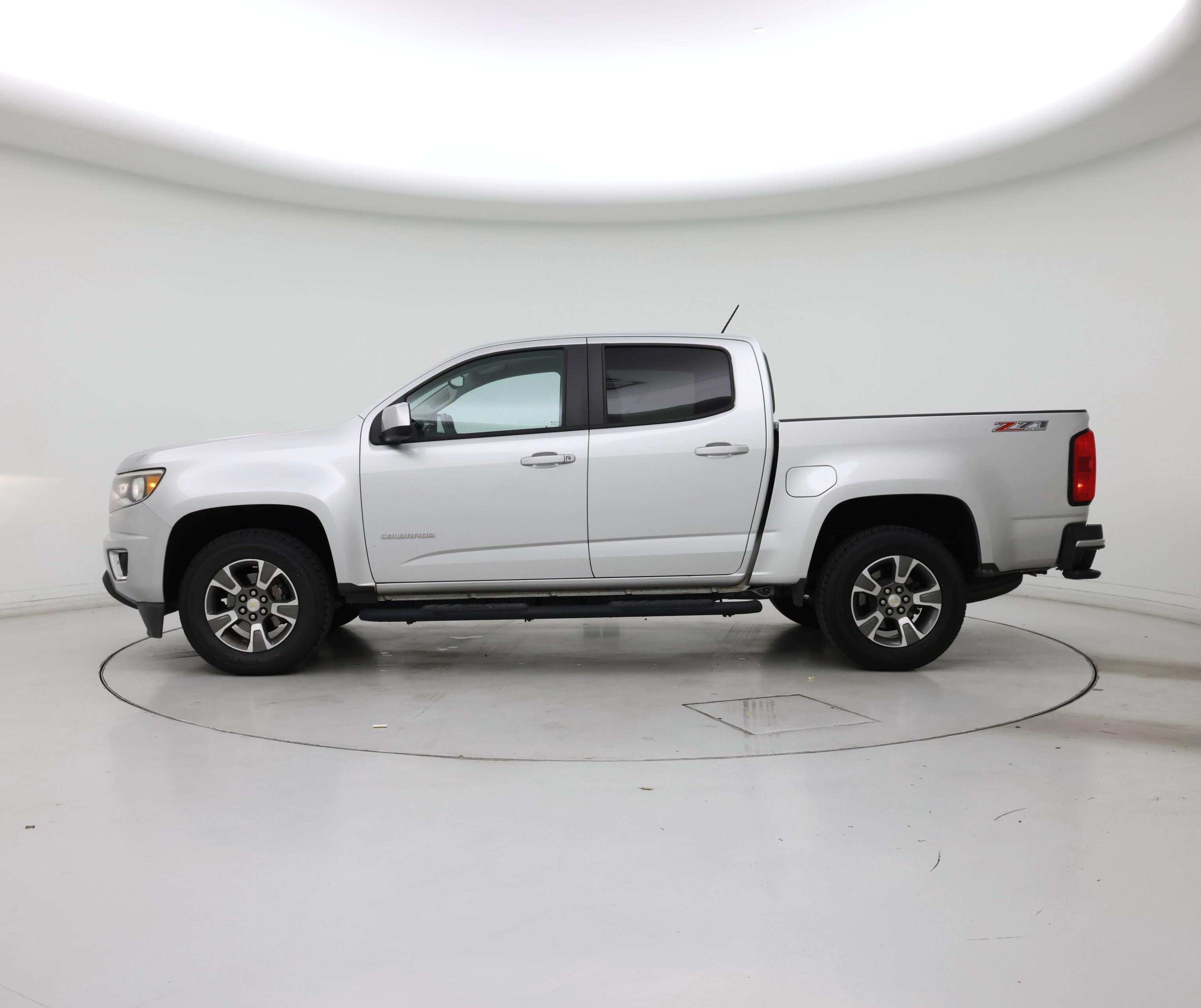Thumbnail: 2016 Chevrolet Colorado - 3
