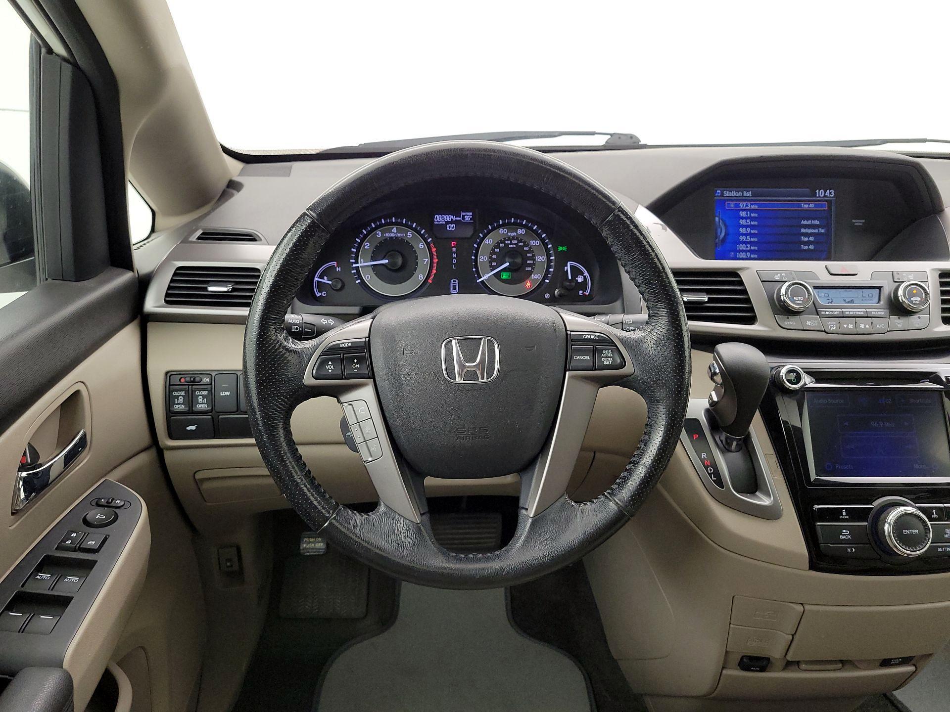 Thumbnail: 2016 Honda Odyssey - 10
