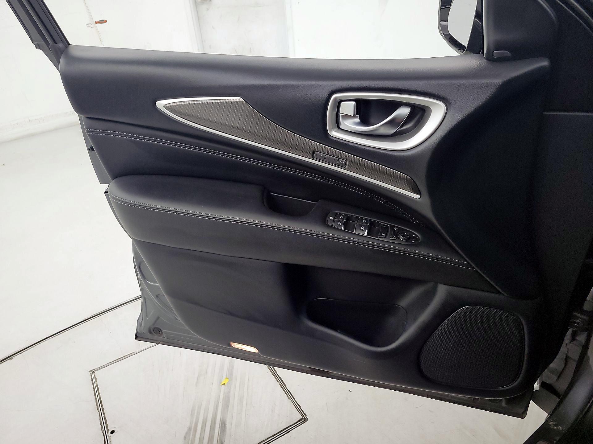 Thumbnail: 2020 INFINITI QX60 - 12