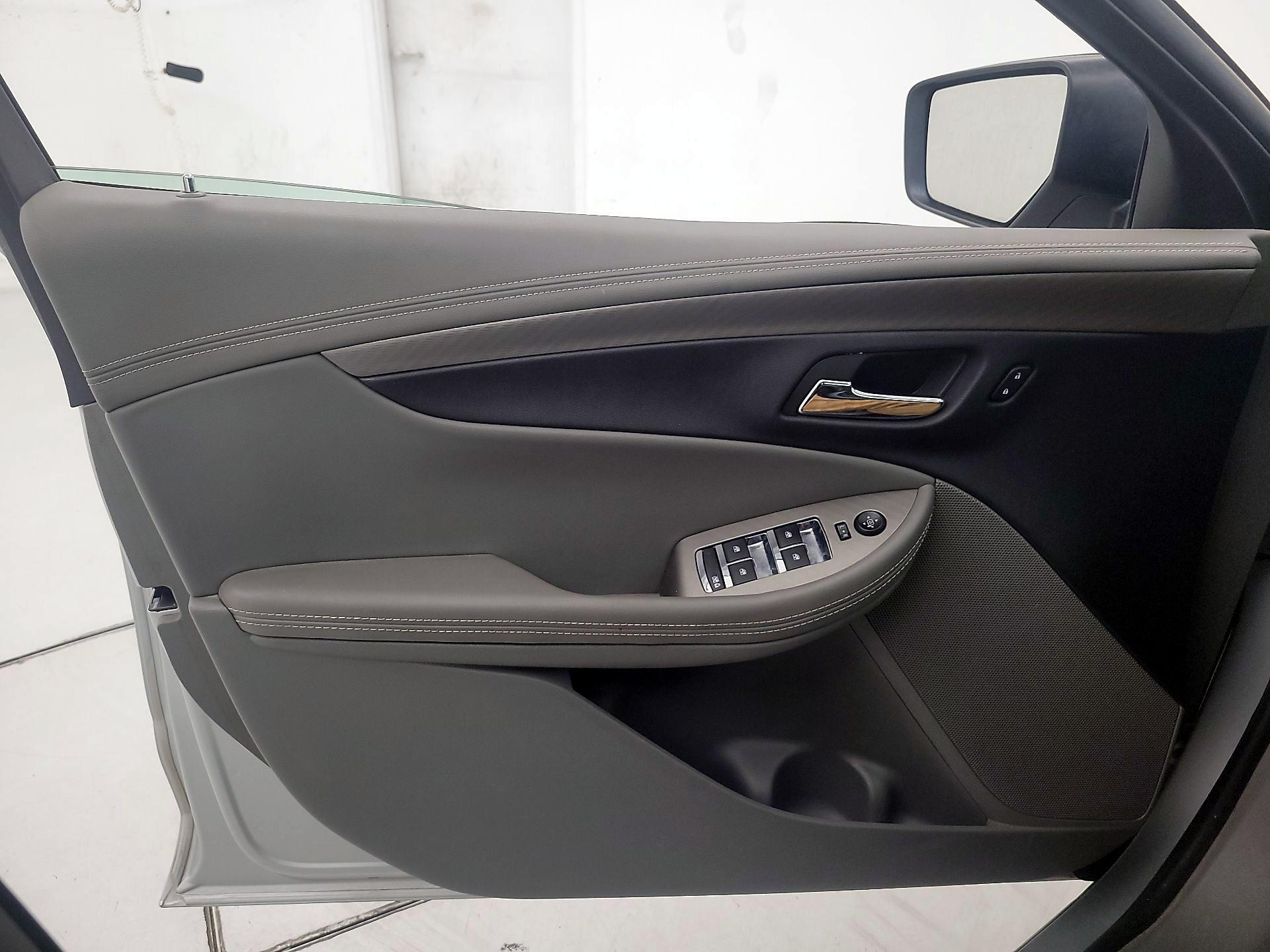 Thumbnail: 2016 Chevrolet Impala - 12