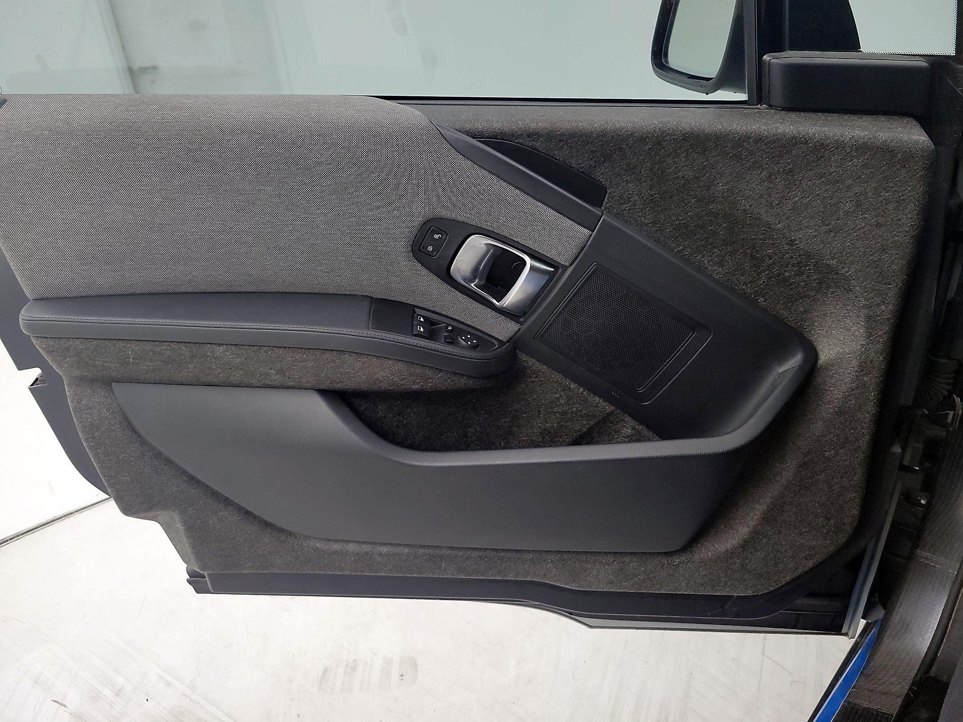 Thumbnail: 2018 BMW i3 - 12